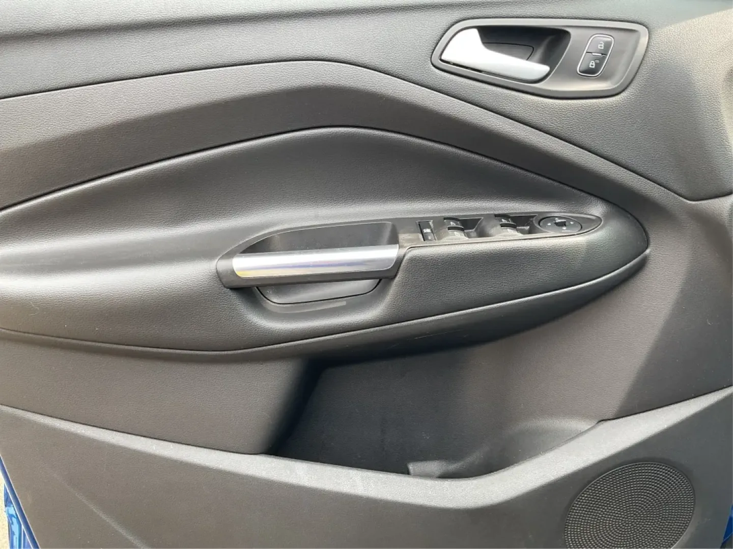 2017 Ford Escape SE (1FMCU9GD3HU) with an Other engine, located at 8750 N County Rd 25A, Piqua, OH, 45356, (937) 908-9800, 40.164391, -84.232513 - Are you searching for a reliable and stylish SUV that fits seamlessly into your busy lifestyle? Look no further than this stunning 2017 Ford Escape SE, available now at Advantage Car and Credit in Fairborn, OH. With its robust features and comfortable design, this vehicle is perfect for growing fami - Photo#19