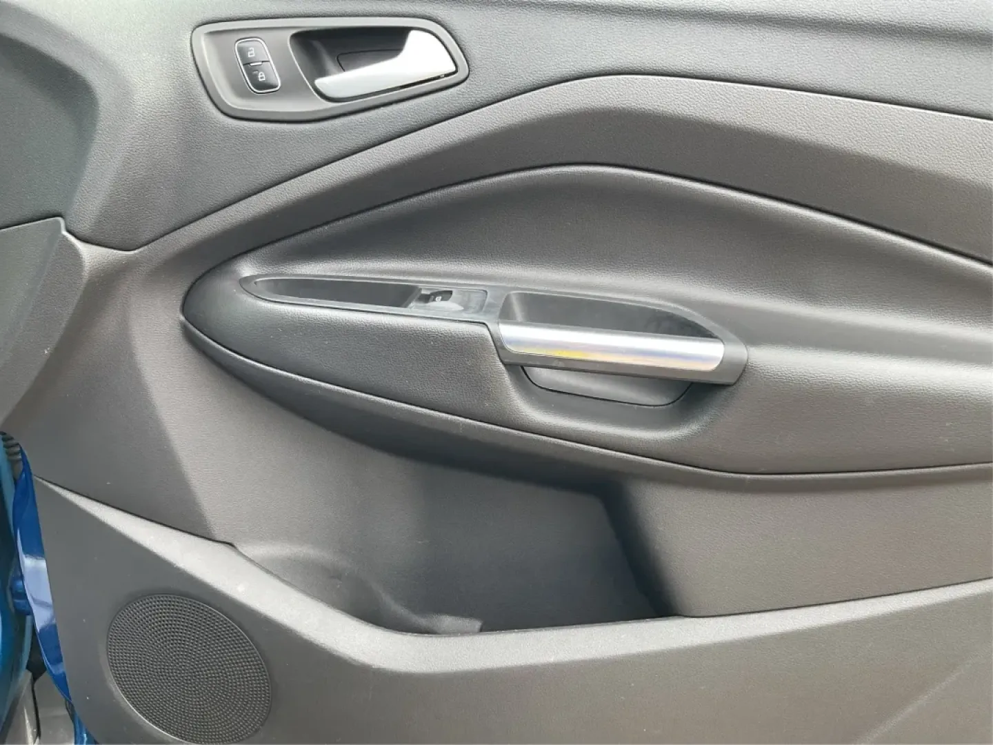 2017 Ford Escape SE (1FMCU9GD3HU) with an Other engine, located at 8750 N County Rd 25A, Piqua, OH, 45356, (937) 908-9800, 40.164391, -84.232513 - Are you searching for a reliable and stylish SUV that fits seamlessly into your busy lifestyle? Look no further than this stunning 2017 Ford Escape SE, available now at Advantage Car and Credit in Fairborn, OH. With its robust features and comfortable design, this vehicle is perfect for growing fami - Photo#20