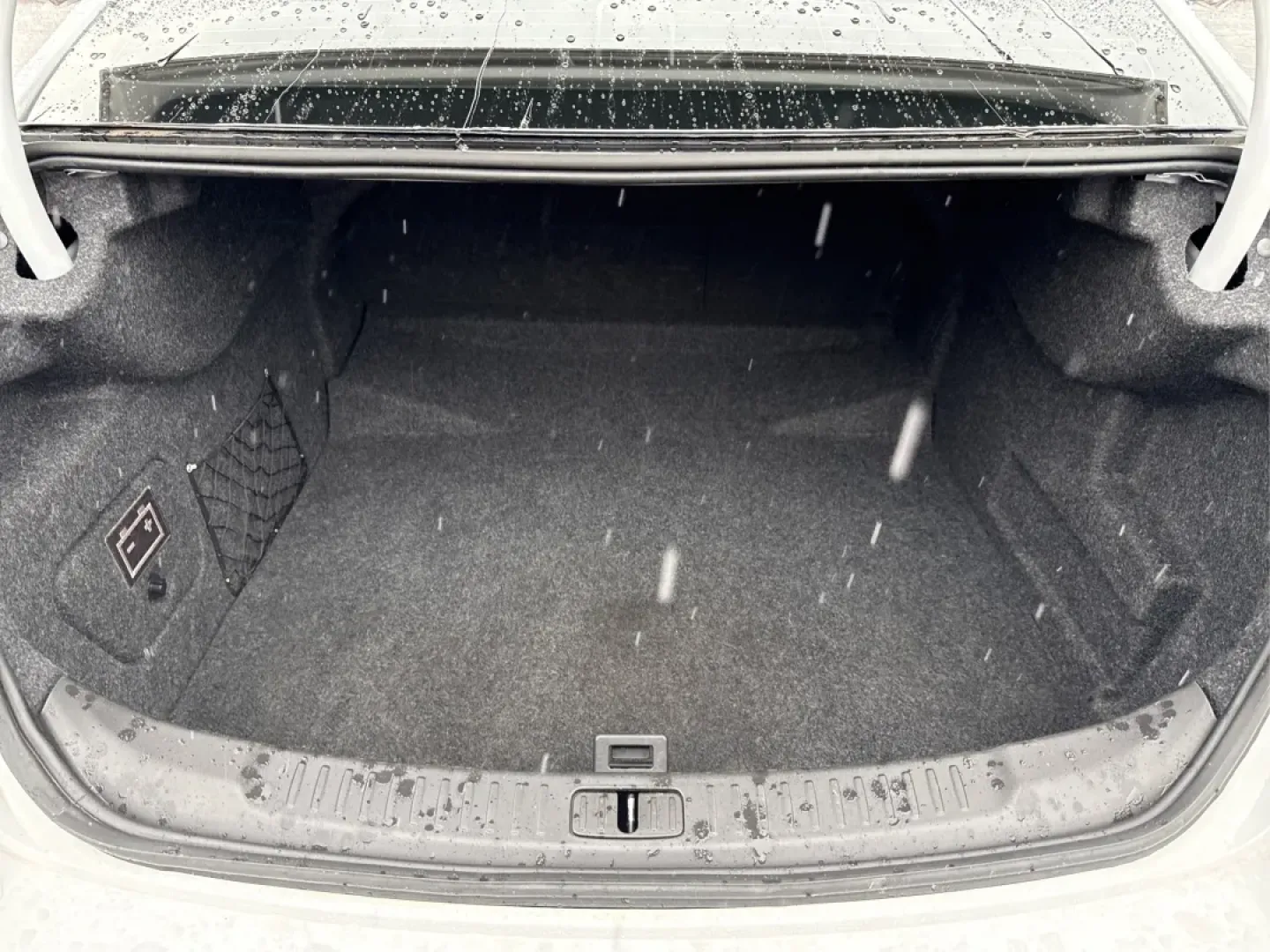 2014 Chevrolet Malibu 1LT (1G11C5SL0EF) with an ECOTEC 2.5L I-4 gasoline direct injection engine, located at 4508 South Dixie Dr, Moraine, OH, 45439, (937) 908-9800, 39.689976, -84.218452 - **Discover Your Next Adventure with the 2014 Chevrolet Malibu 1LT!** <br /> <br /> Are you searching for a reliable sedan that offers both comfort and style? Look no further than the 2014 Chevrolet Malibu 1LT, available now at Advantage Car and Credit in Moraine, OH! This vehicle is perfect for budg - Photo#12