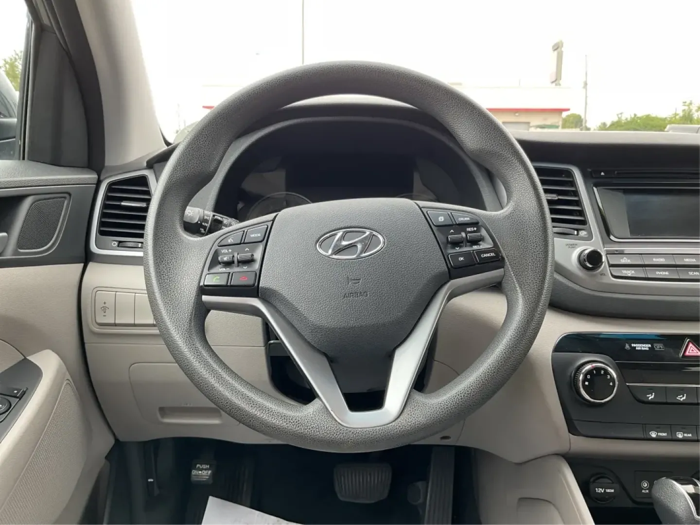 2016 Hyundai Tucson SE (KM8J3CA48GU) with an Nu 2L I-4 gasoline direct injection engine, located at 8750 N County Rd 25A, Piqua, OH, 45356, (937) 908-9800, 40.164391, -84.232513 - Are you ready to embrace a new lifestyle that combines adventure and daily practicality? Look no further than the 2016 Hyundai Tucson SE, available now at Advantage Car and Credit in Moraine, OH. Whether you're a growing family in search of a reliable SUV, a commuter requiring a dependable ride, or - Photo#16