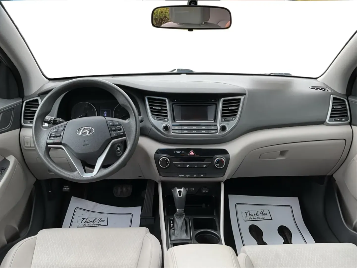 2016 Hyundai Tucson SE (KM8J3CA48GU) with an Nu 2L I-4 gasoline direct injection engine, located at 8750 N County Rd 25A, Piqua, OH, 45356, (937) 908-9800, 40.164391, -84.232513 - Are you ready to embrace a new lifestyle that combines adventure and daily practicality? Look no further than the 2016 Hyundai Tucson SE, available now at Advantage Car and Credit in Moraine, OH. Whether you're a growing family in search of a reliable SUV, a commuter requiring a dependable ride, or - Photo#20