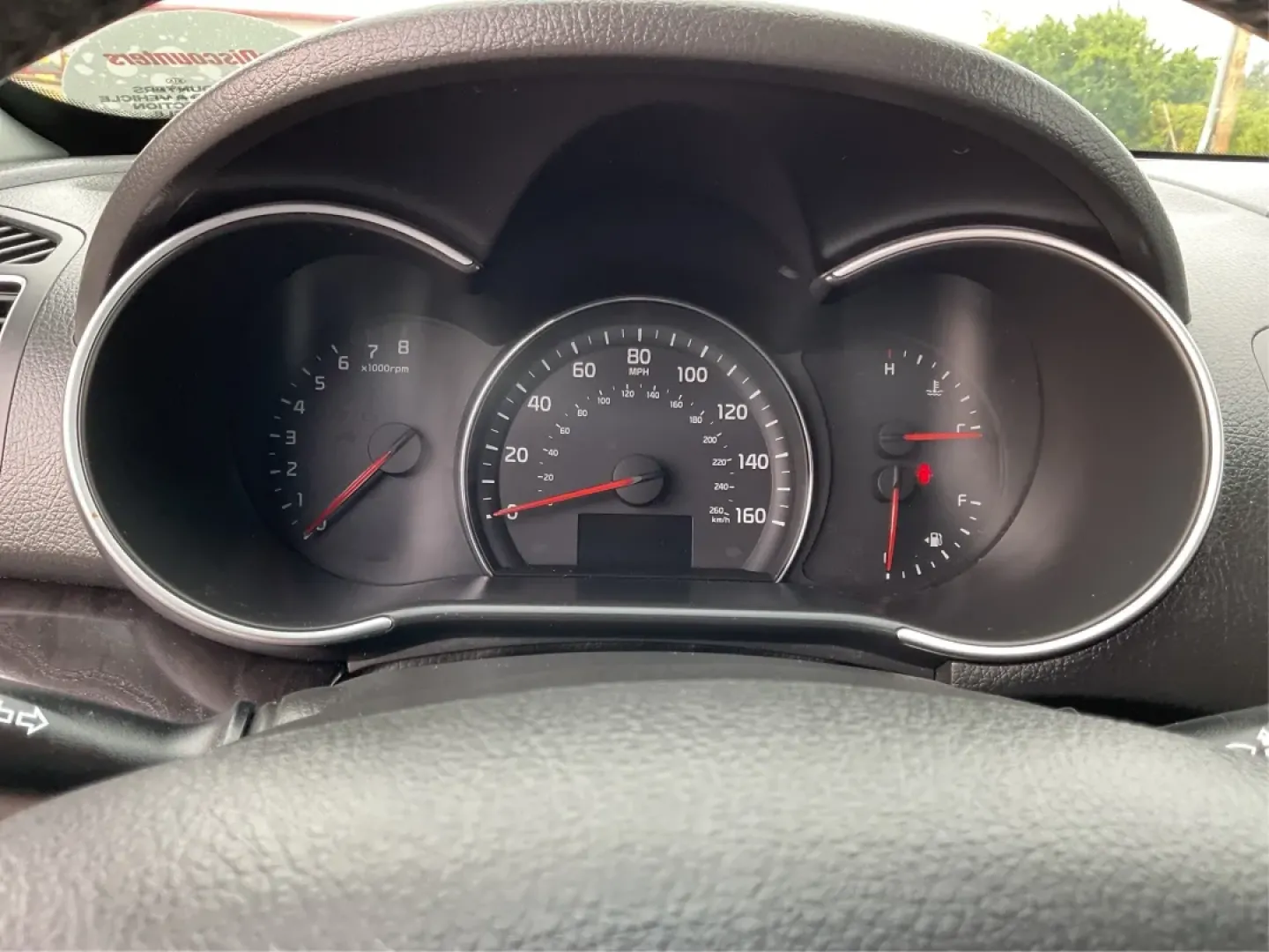 2014 Kia Sorento LX (5XYKTCA69EG) with an 2.4L I-4 gasoline direct injection engine, located at 4508 South Dixie Dr, Moraine, OH, 45439, (937) 908-9800, 39.689976, -84.218452 - Experience the freedom of adventure with the versatile 2014 Kia Sorento, available now at Advantage Car and Credit in Moraine, OH! This stylish utility SUV is not just a vehicle; it's the perfect companion for families, commuters, and weekend explorers alike. Whether you're navigating through the bu - Photo#15
