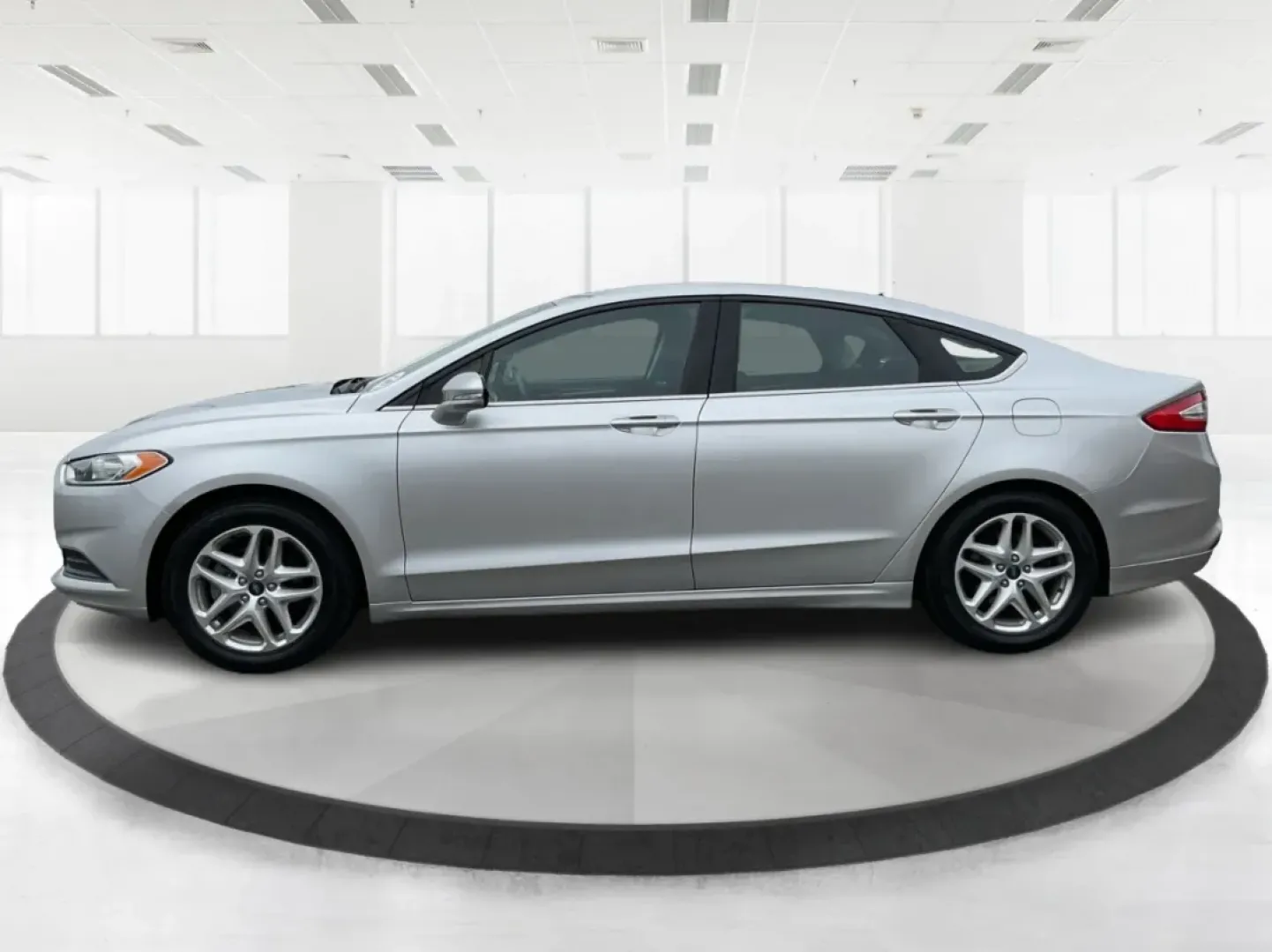 2013 Ford Fusion SE (3FA6P0H78DR) with an 2.5L L4 DOHC 16V engine, located at 1230 East Main St, Xenia, OH, 45385, (937) 908-9800, 39.688026, -83.910172 - Are you in the market for a reliable sedan that combines style, comfort, and impressive features? Look no further than this 2013 Ford Fusion SE, available now at Advantage Car and Credit in Xenia, OH. Perfect for daily commuters, growing families, or anyone seeking a dependable vehicle for weekend a - Photo#5