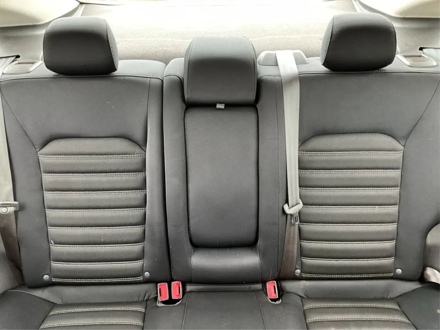 2013 Ford Fusion SE (3FA6P0H78DR) with an 2.5L L4 DOHC 16V engine, located at 1230 East Main St, Xenia, OH, 45385, (937) 908-9800, 39.688026, -83.910172 - Are you in the market for a reliable sedan that combines style, comfort, and impressive features? Look no further than this 2013 Ford Fusion SE, available now at Advantage Car and Credit in Xenia, OH. Perfect for daily commuters, growing families, or anyone seeking a dependable vehicle for weekend a - Photo#13