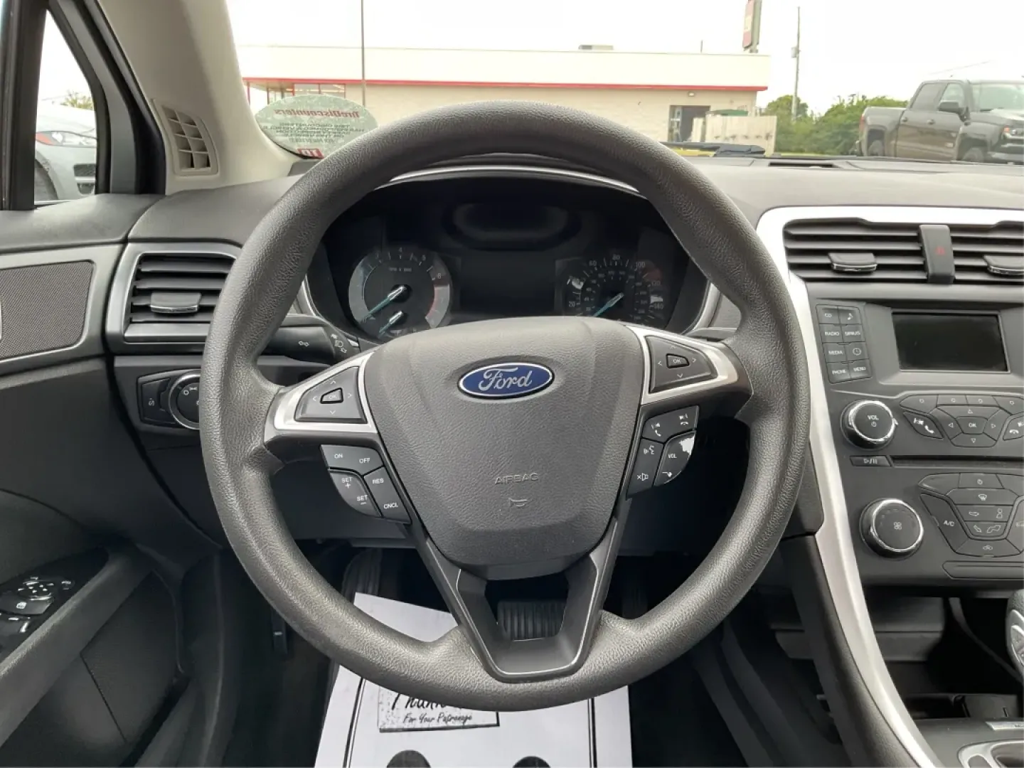 2013 Ford Fusion SE (3FA6P0H78DR) with an 2.5L L4 DOHC 16V engine, located at 1230 East Main St, Xenia, OH, 45385, (937) 908-9800, 39.688026, -83.910172 - Are you in the market for a reliable sedan that combines style, comfort, and impressive features? Look no further than this 2013 Ford Fusion SE, available now at Advantage Car and Credit in Xenia, OH. Perfect for daily commuters, growing families, or anyone seeking a dependable vehicle for weekend a - Photo#15