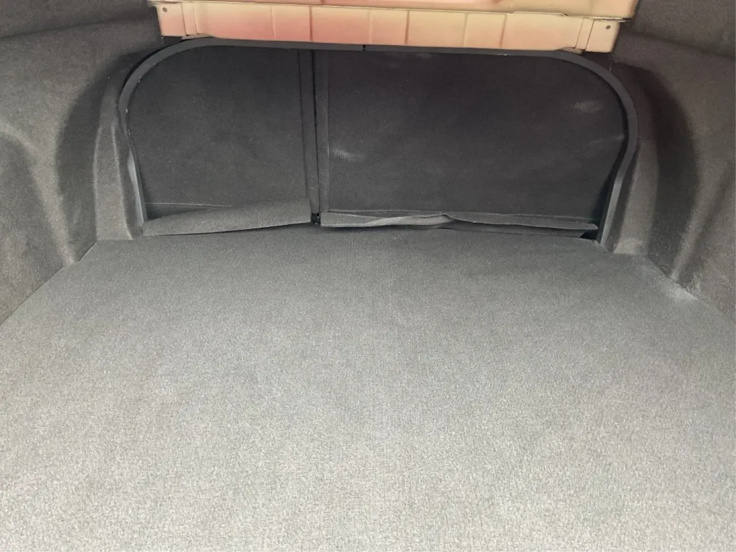 2013 Hyundai Sonata SE (5NPEC4AC1DH) with an 2.4L I-4 gasoline direct injection engine, located at 1951 S Dayton Lakeview Rd., New Carlisle, OH, 45344, (937) 908-9800, 39.890999, -84.050255 - Are you ready to elevate your daily commute or weekend adventures? The 2013 Hyundai Sonata SE is not just a vehicle; it's a lifestyle choice that seamlessly blends comfort, style, and practicality. Ideal for budget-conscious buyers seeking reliable transportation, this sedan is perfect for everythin - Photo#11