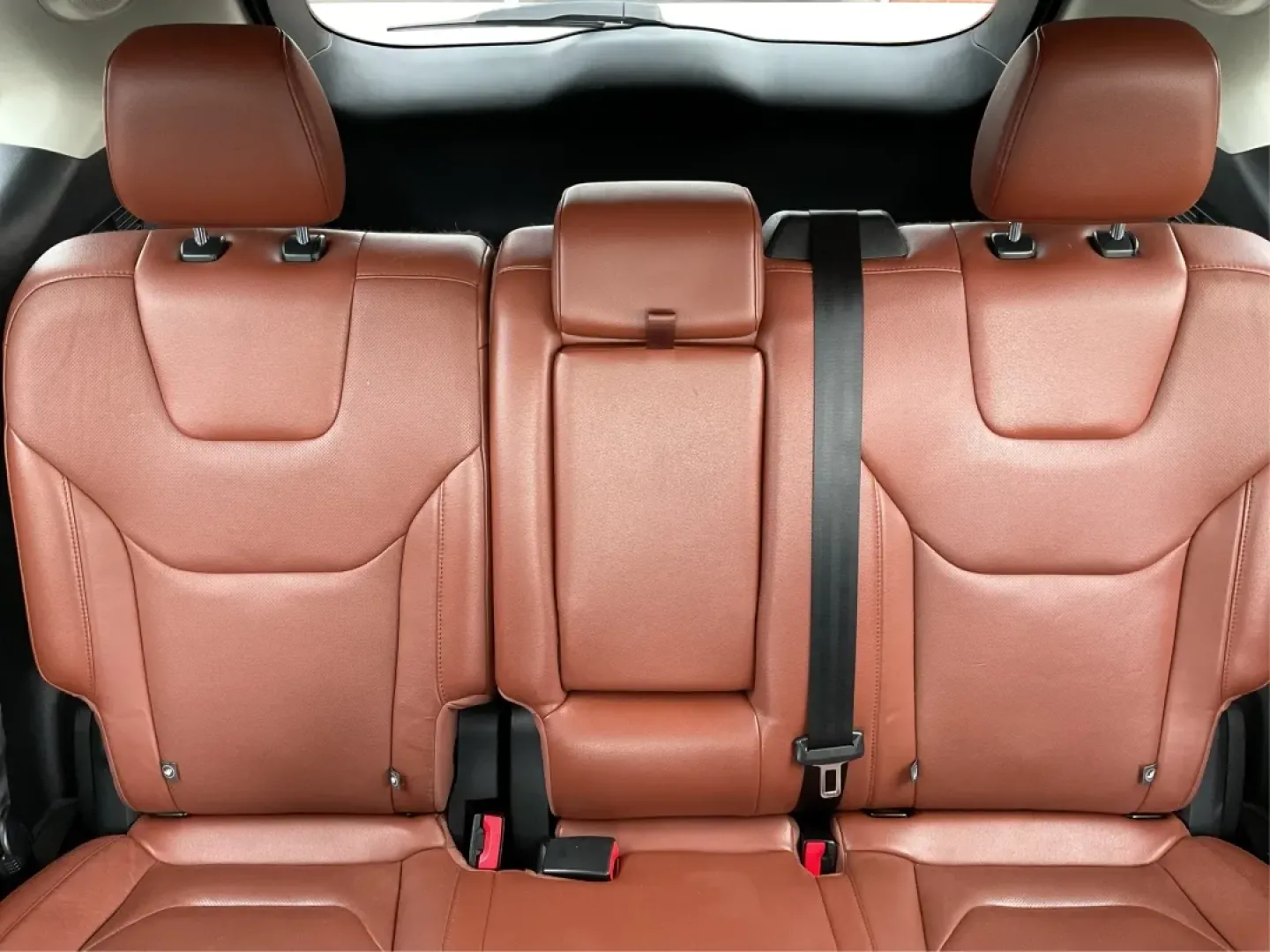 2015 Ford Edge Titanium (2FMPK4K82FB) with an Other engine, located at 1951 S Dayton Lakeview Rd., New Carlisle, OH, 45344, (937) 908-9800, 39.890999, -84.050255 - Are you searching for a versatile and reliable SUV to elevate your family adventures or weekend getaways? Look no further than the stunning 2015 Ford Edge Titanium, available exclusively at Advantage Car and Credit in New Carlisle, OH. This exceptional SUV combines style, comfort, and cutting-edge t - Photo#14