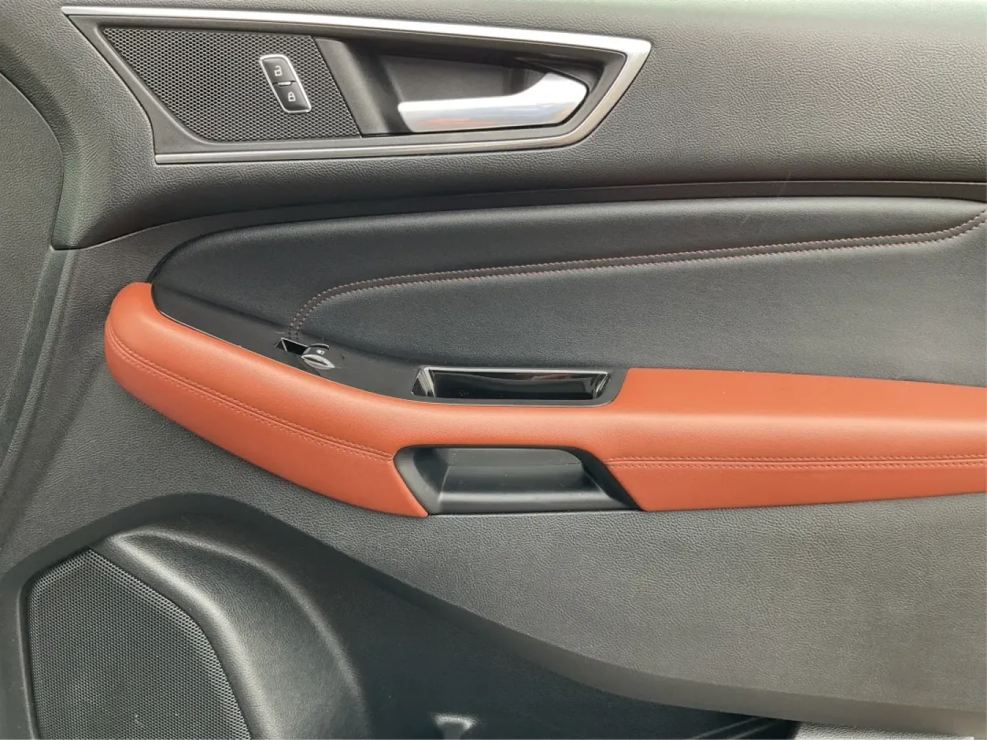 2015 Ford Edge Titanium (2FMPK4K82FB) with an Other engine, located at 1951 S Dayton Lakeview Rd., New Carlisle, OH, 45344, (937) 908-9800, 39.890999, -84.050255 - Are you searching for a versatile and reliable SUV to elevate your family adventures or weekend getaways? Look no further than the stunning 2015 Ford Edge Titanium, available exclusively at Advantage Car and Credit in New Carlisle, OH. This exceptional SUV combines style, comfort, and cutting-edge t - Photo#20