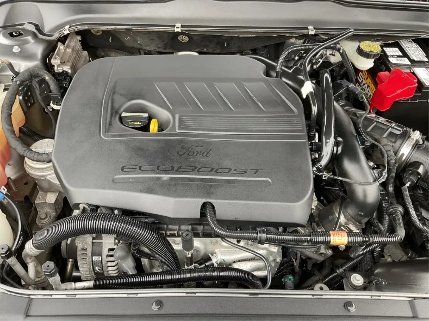 2014 Ford Fusion SE (3FA6P0HD2ER) with an Other engine, located at 4508 South Dixie Dr, Moraine, OH, 45439, (937) 908-9800, 39.689976, -84.218452 - **Discover Your Next Adventure with the 2014 Ford Fusion SE at Advantage Car and Credit - Moraine** <br /> <br /> Are you ready to elevate your daily commute or family road trips? The 2014 Ford Fusion SE is your gateway to a lifestyle brimming with comfort, technology, and reliability. Ideal for bu - Photo#11