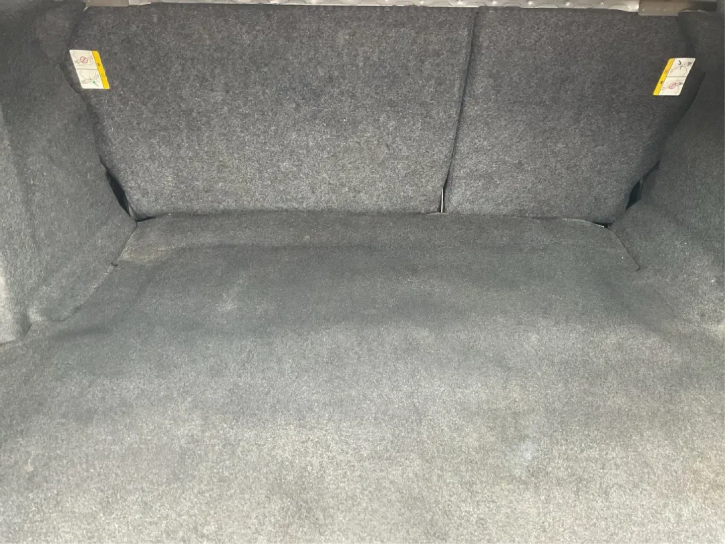 2014 Ford Fusion SE (3FA6P0HD2ER) with an Other engine, located at 4508 South Dixie Dr, Moraine, OH, 45439, (937) 908-9800, 39.689976, -84.218452 - **Discover Your Next Adventure with the 2014 Ford Fusion SE at Advantage Car and Credit - Moraine** <br /> <br /> Are you ready to elevate your daily commute or family road trips? The 2014 Ford Fusion SE is your gateway to a lifestyle brimming with comfort, technology, and reliability. Ideal for bu - Photo#12