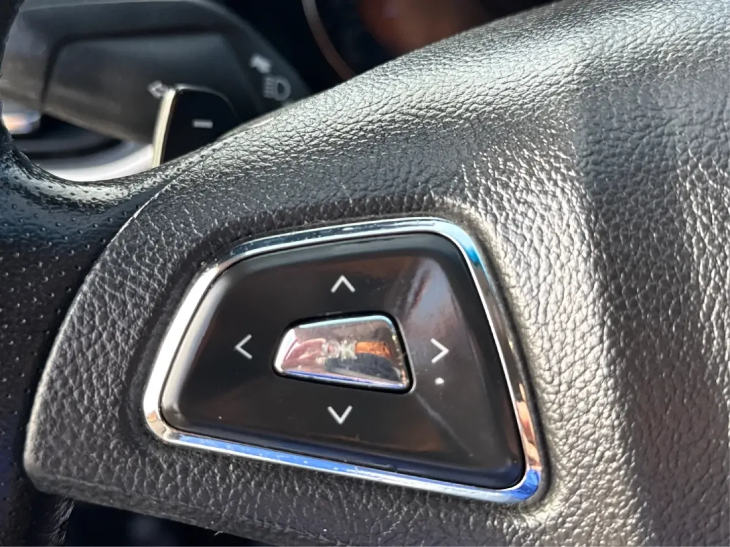 2013 Lincoln MKZ Base (3LN6L2J96DR) with an Other engine, located at 880 E. National Road, Vandalia, OH, 45377, (937) 908-9800, 39.891918, -84.183594 - **Elevate Your Drive with the 2013 Lincoln MKZ at Advantage Car and Credit!**<br /> <br /> Are you searching for the perfect vehicle to enhance your daily commute, family outings, or weekend adventures? Look no further! The 2013 Lincoln MKZ is the ideal choice for those who appreciate luxury, comfor - Photo#16