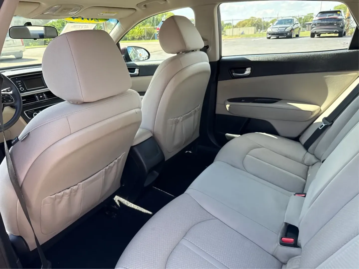 2016 Kia Optima LX (5XXGT4L38GG) with an Theta II 2.4L I-4 gasoline direct injection engine, located at 880 E. National Road, Vandalia, OH, 45377, (937) 908-9800, 39.891918, -84.183594 - **Drive Your Future with the 2016 Kia Optima LX Perfect for All Lifestyles!**<br /> <br /> Are you searching for the perfect vehicle to enhance your daily commute, weekend getaways, or even your family's adventures? Look no further than our stunning 2016 Kia Optima LX, available now at Advantage Ca - Photo#10