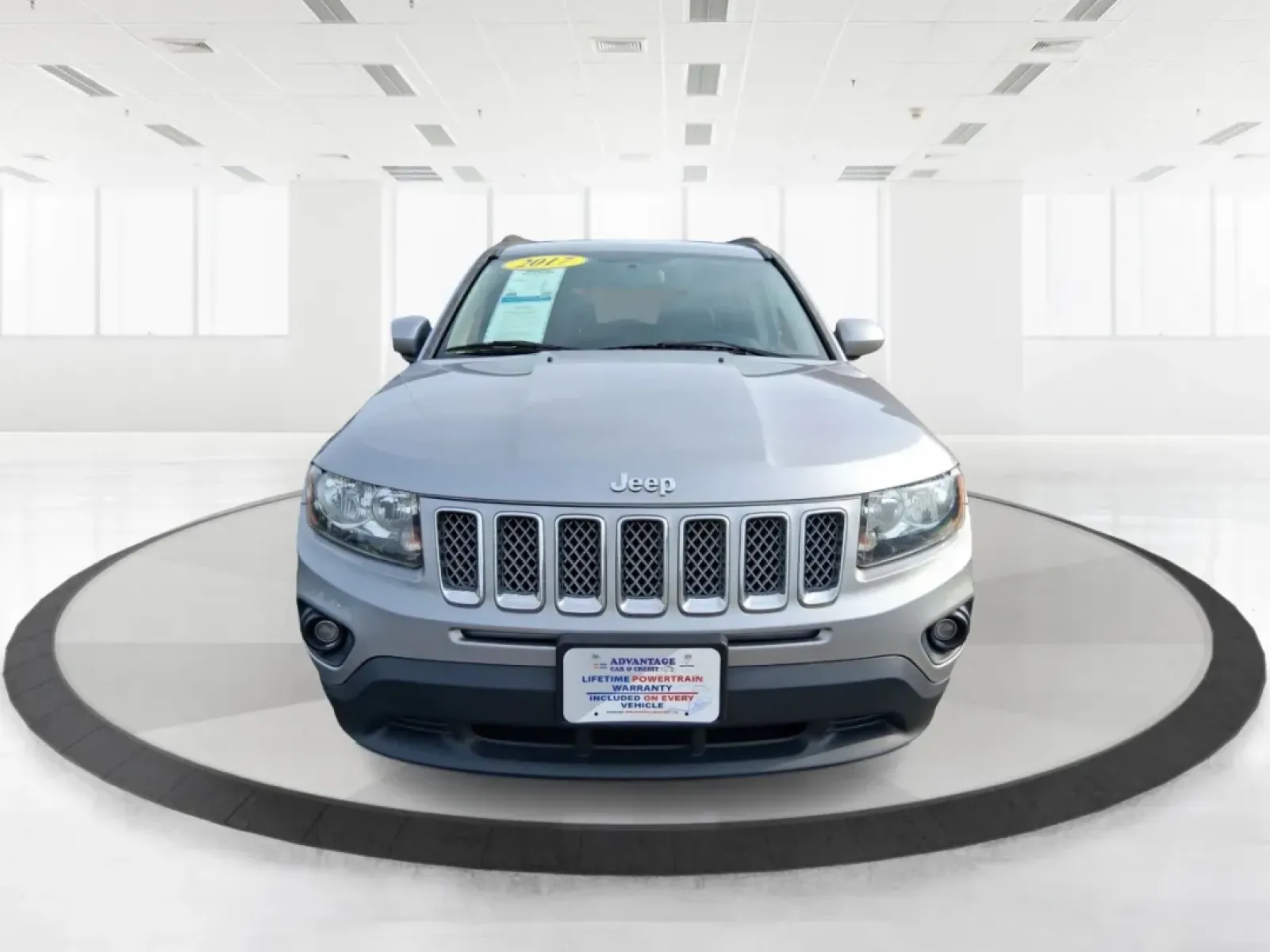 2017 Jeep Compass Latitude FWD (1C4NJCEA3HD) with an Other engine, located at 4508 South Dixie Dr, Moraine, OH, 45439, (937) 908-9800, 39.689976, -84.218452 - 2017 Jeep Compass Latitude FWD - Photo#7