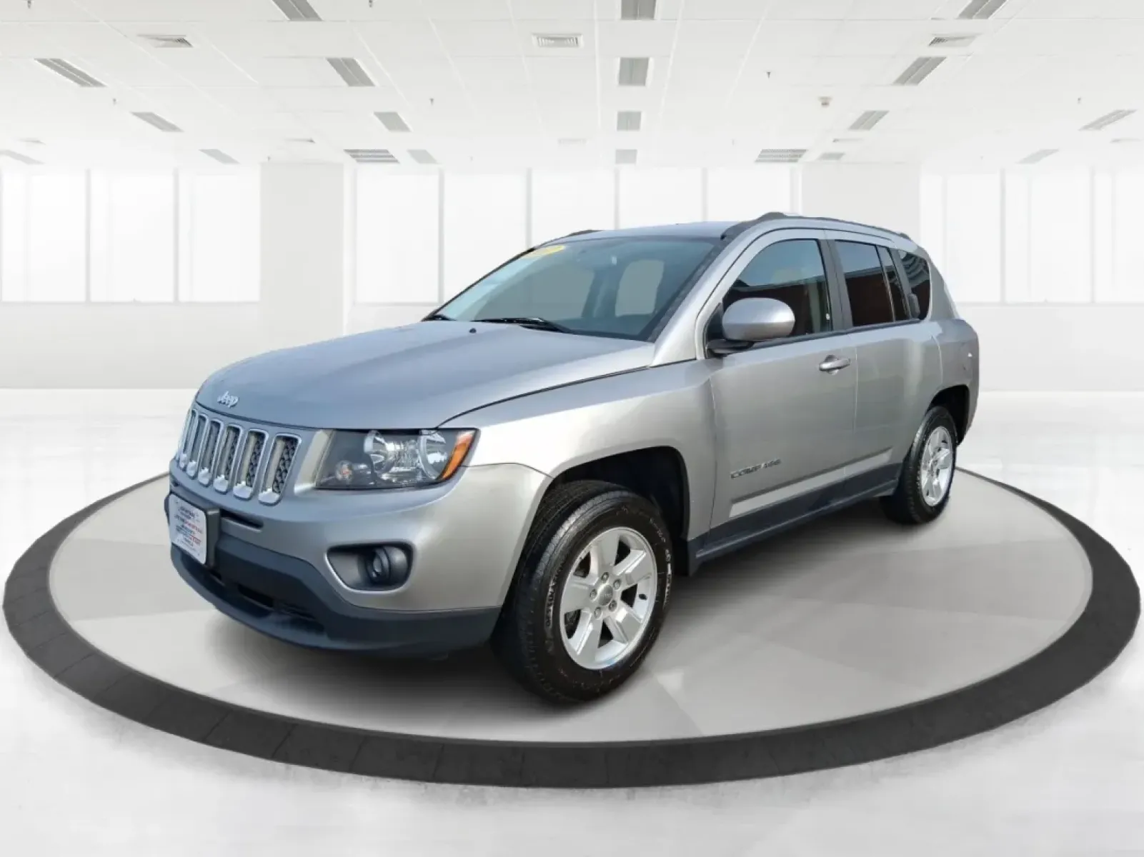 2017 Jeep Compass Latitude FWD (1C4NJCEA3HD) with an Other engine, located at 4508 South Dixie Dr, Moraine, OH, 45439, (937) 908-9800, 39.689976, -84.218452 - 2017 Jeep Compass Latitude FWD - Photo#8