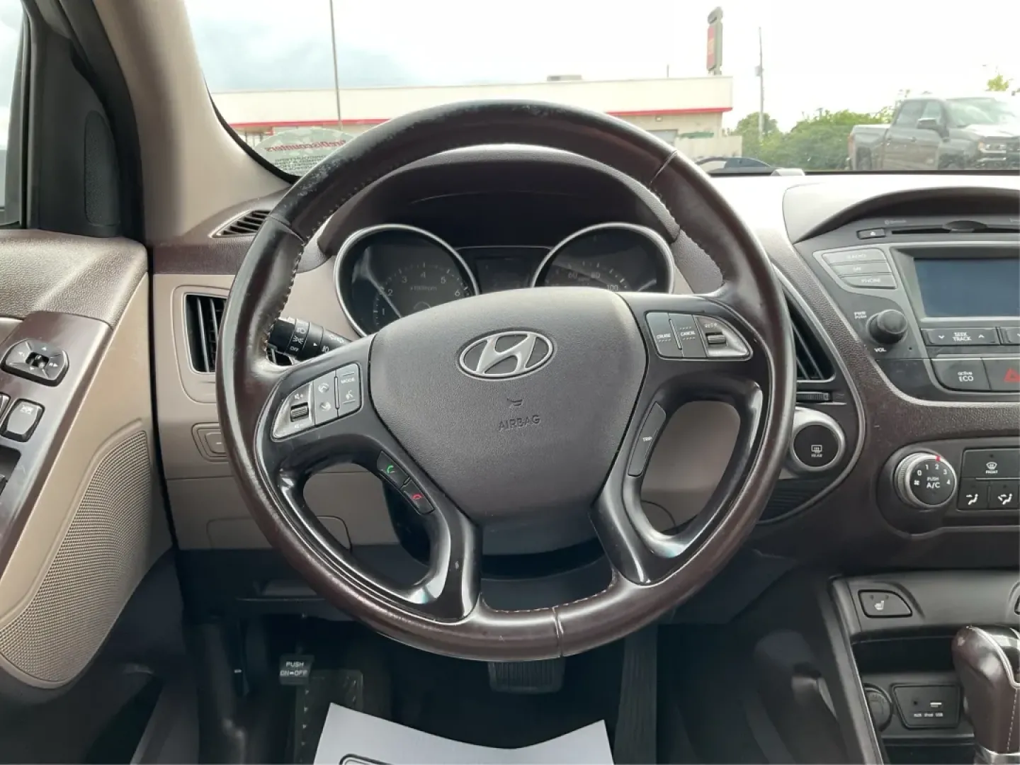 2015 Hyundai Tucson SE (KM8JUCAG2FU) with an Theta II 2.4L I-4 gasoline direct injection engine, located at 1099 N County Rd 25A , Troy, OH, 45373, (937) 908-9800, 40.057079, -84.212883 - Are you ready to elevate your daily commute or weekend adventures? The 2015 Hyundai Tucson SE, available exclusively at Advantage Car and Credit in Troy, OH, is the perfect SUV for anyone looking to enhance their lifestyle with a reliable and stylish vehicle. With its robust features and practicalit - Photo#15
