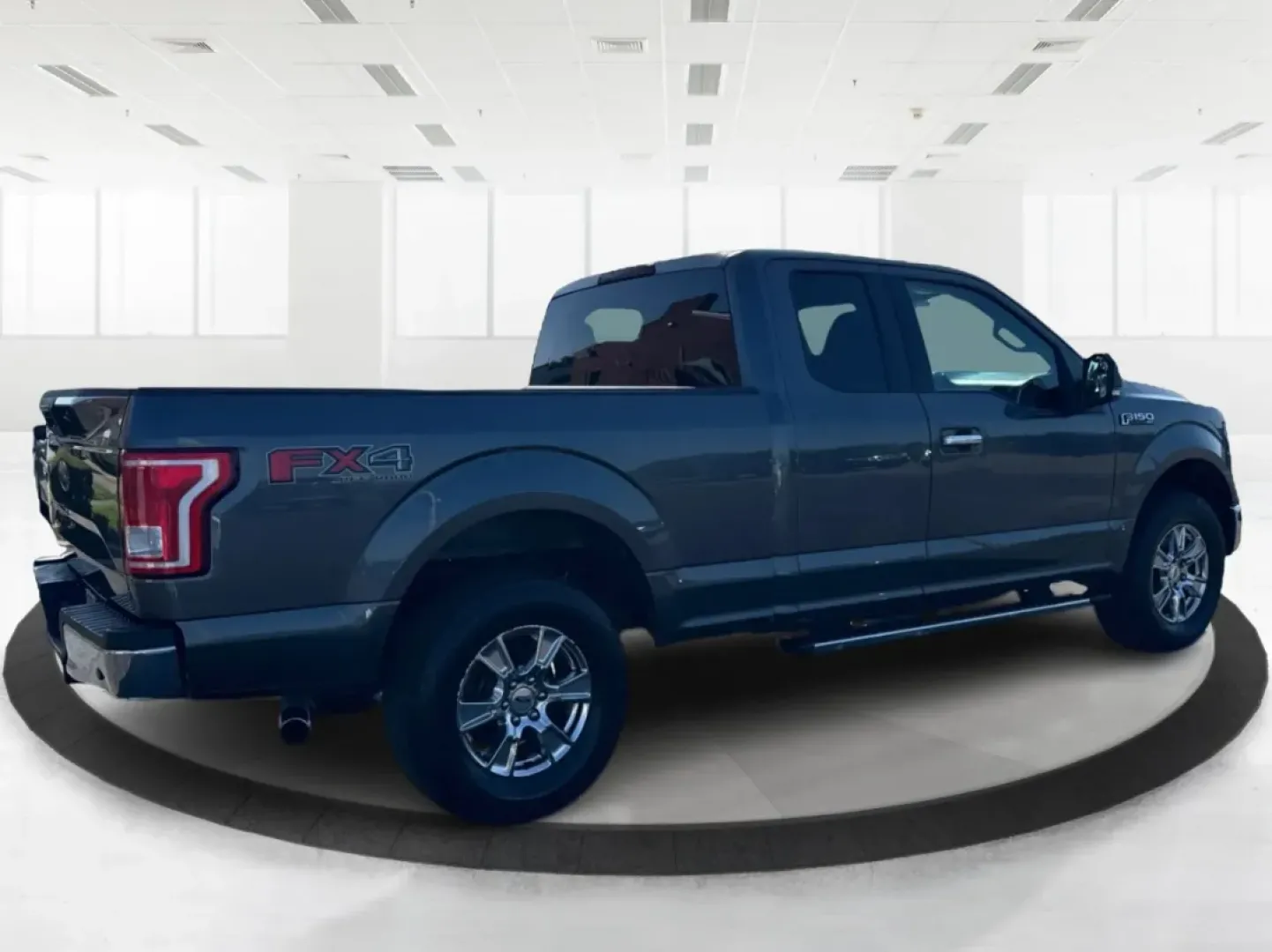 2017 Ford F-150 XLT (1FTFX1EF2HF) with an 5L V-8 DOHC engine, located at 401 Woodman Dr, Riverside, OH, 45431, (937) 908-9800, 39.760899, -84.123421 - **Unleash Your Adventures with This 2017 Ford F-150 XLT from Advantage Car and Credit - Troy!** <br /> <br /> Are you in search of a reliable truck that fits your adventurous lifestyle while also providing the comfort and technology you crave? Look no further than this stunning 2017 Ford F-150 XLT, - Photo#2