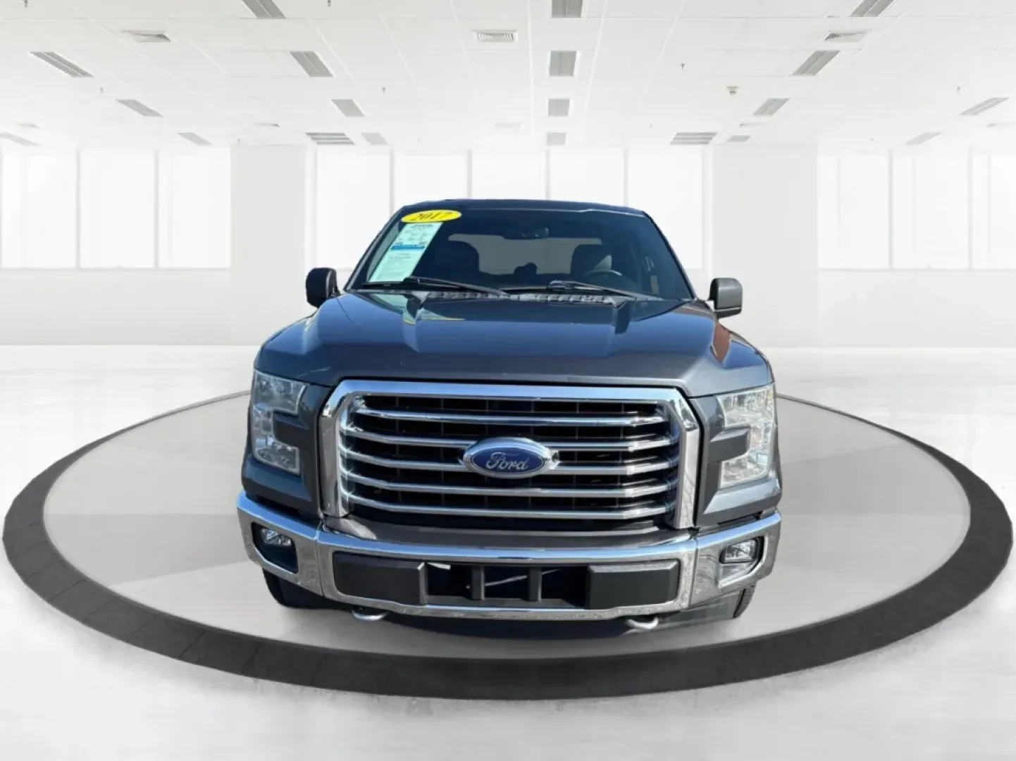 2017 Ford F-150 XLT (1FTFX1EF2HF) with an 5L V-8 DOHC engine, located at 401 Woodman Dr, Riverside, OH, 45431, (937) 908-9800, 39.760899, -84.123421 - **Unleash Your Adventures with This 2017 Ford F-150 XLT from Advantage Car and Credit - Troy!** <br /> <br /> Are you in search of a reliable truck that fits your adventurous lifestyle while also providing the comfort and technology you crave? Look no further than this stunning 2017 Ford F-150 XLT, - Photo#7