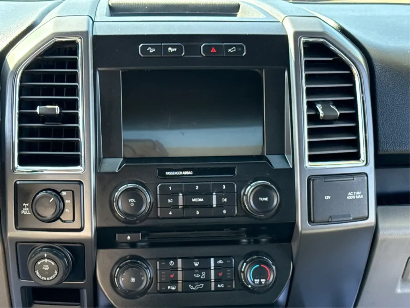 2017 Ford F-150 XLT (1FTFX1EF2HF) with an 5L V-8 DOHC engine, located at 401 Woodman Dr, Riverside, OH, 45431, (937) 908-9800, 39.760899, -84.123421 - **Unleash Your Adventures with This 2017 Ford F-150 XLT from Advantage Car and Credit - Troy!** <br /> <br /> Are you in search of a reliable truck that fits your adventurous lifestyle while also providing the comfort and technology you crave? Look no further than this stunning 2017 Ford F-150 XLT, - Photo#13