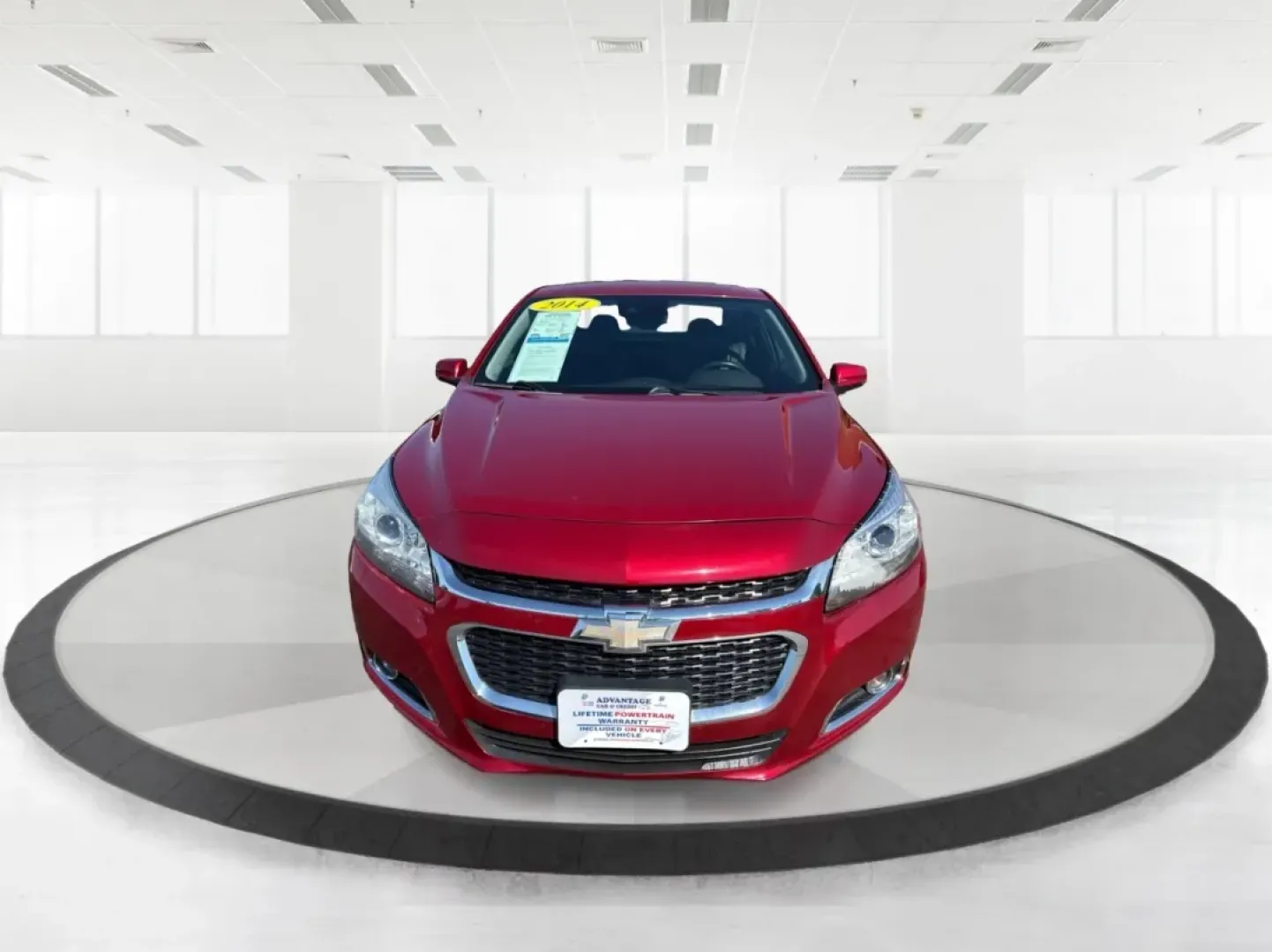 2014 Chevrolet Malibu 2LT (1G11E5SL4EF) with an 2.5L L4 DOHC 16V engine, 6-Speed Automatic transmission, located at 401 Woodman Dr, Riverside, OH, 45431, (937) 908-9800, 39.760899, -84.123421 - **Drive in Style: The 2014 Chevrolet Malibu 2LT Awaits You!** <br /> <br /> Are you ready to elevate your daily commute or embark on unforgettable weekend road trips? The 2014 Chevrolet Malibu 2LT is the ultimate sedan designed for budget-conscious buyers and anyone seeking a reliable vehicle that d - Photo#7