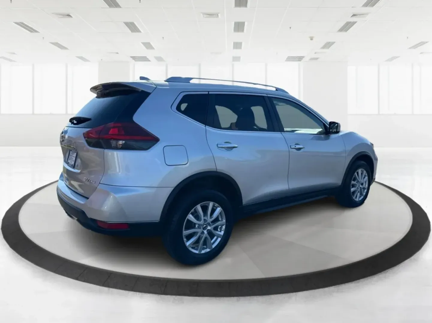 2018 Nissan Rogue SV (KNMAT2MV7JP) with an 2.5L I-4 DOHC engine, located at 8750 N County Rd 25A, Piqua, OH, 45356, (937) 908-9800, 40.164391, -84.232513 - **Adventure Awaits with the 2018 Nissan Rogue SV Perfect for Your Lifestyle!**<br /> <br /> Are you ready to elevate your driving experience? The 2018 Nissan Rogue SV, with its impeccable blend of style, comfort, and versatility, is designed for those who crave adventure without sacrificing practic - Photo#2