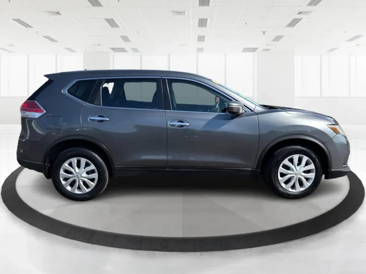 2014 Nissan Rogue S (5N1AT2MV2EC) with an 2.5L I-4 DOHC engine, located at 401 Woodman Dr, Riverside, OH, 45431, (937) 908-9800, 39.760899, -84.123421 - **Experience Adventure with the 2014 Nissan Rogue at Advantage Car and Credit - Riverside**<br /> <br /> Are you ready to elevate your lifestyle and embrace the road ahead? The 2014 Nissan Rogue, available now at Advantage Car and Credit in Riverside, OH, is your perfect companion for weekend getawa - Photo#1