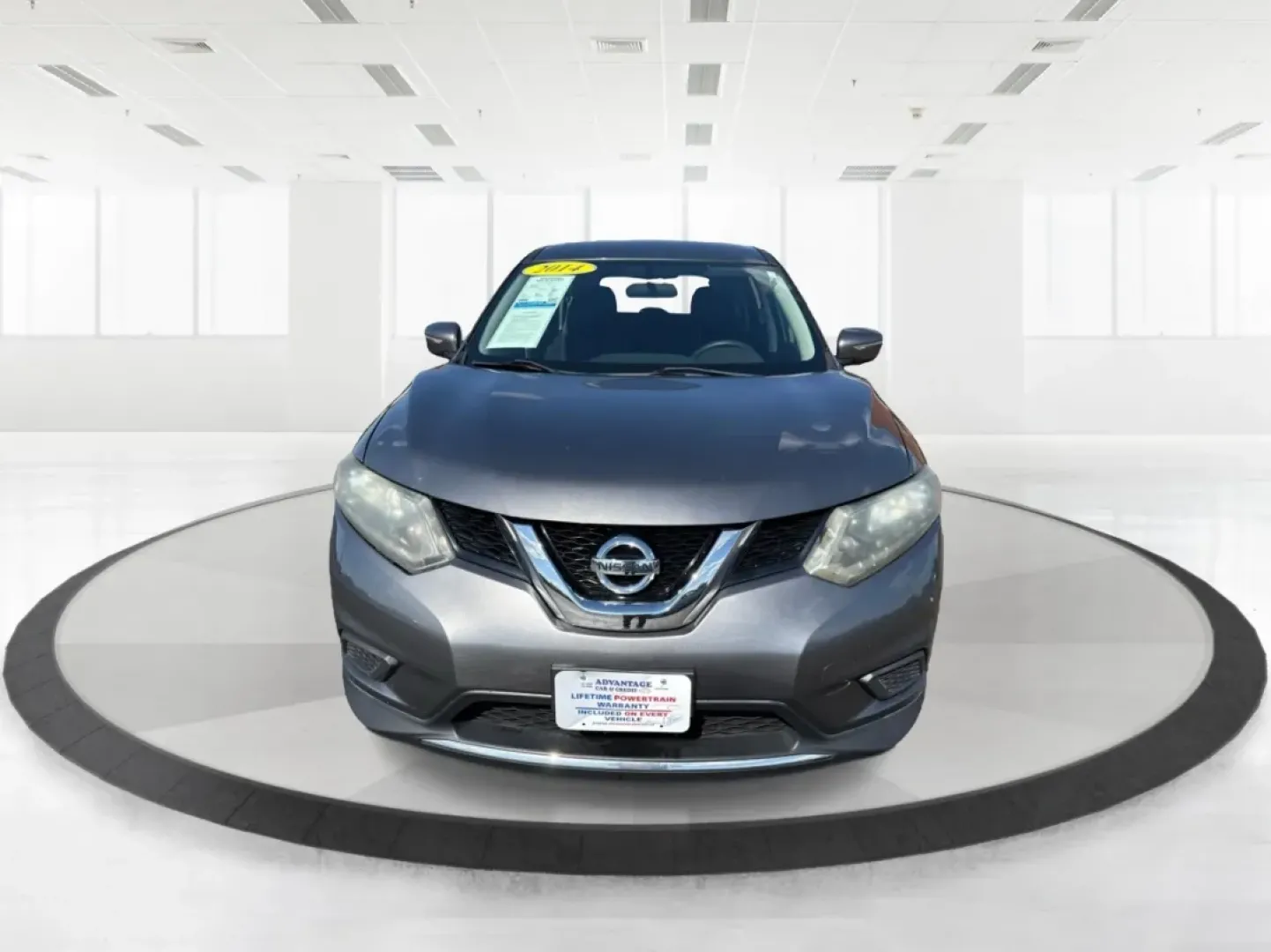 2014 Nissan Rogue S (5N1AT2MV2EC) with an 2.5L I-4 DOHC engine, located at 401 Woodman Dr, Riverside, OH, 45431, (937) 908-9800, 39.760899, -84.123421 - **Experience Adventure with the 2014 Nissan Rogue at Advantage Car and Credit - Riverside**<br /> <br /> Are you ready to elevate your lifestyle and embrace the road ahead? The 2014 Nissan Rogue, available now at Advantage Car and Credit in Riverside, OH, is your perfect companion for weekend getawa - Photo#7