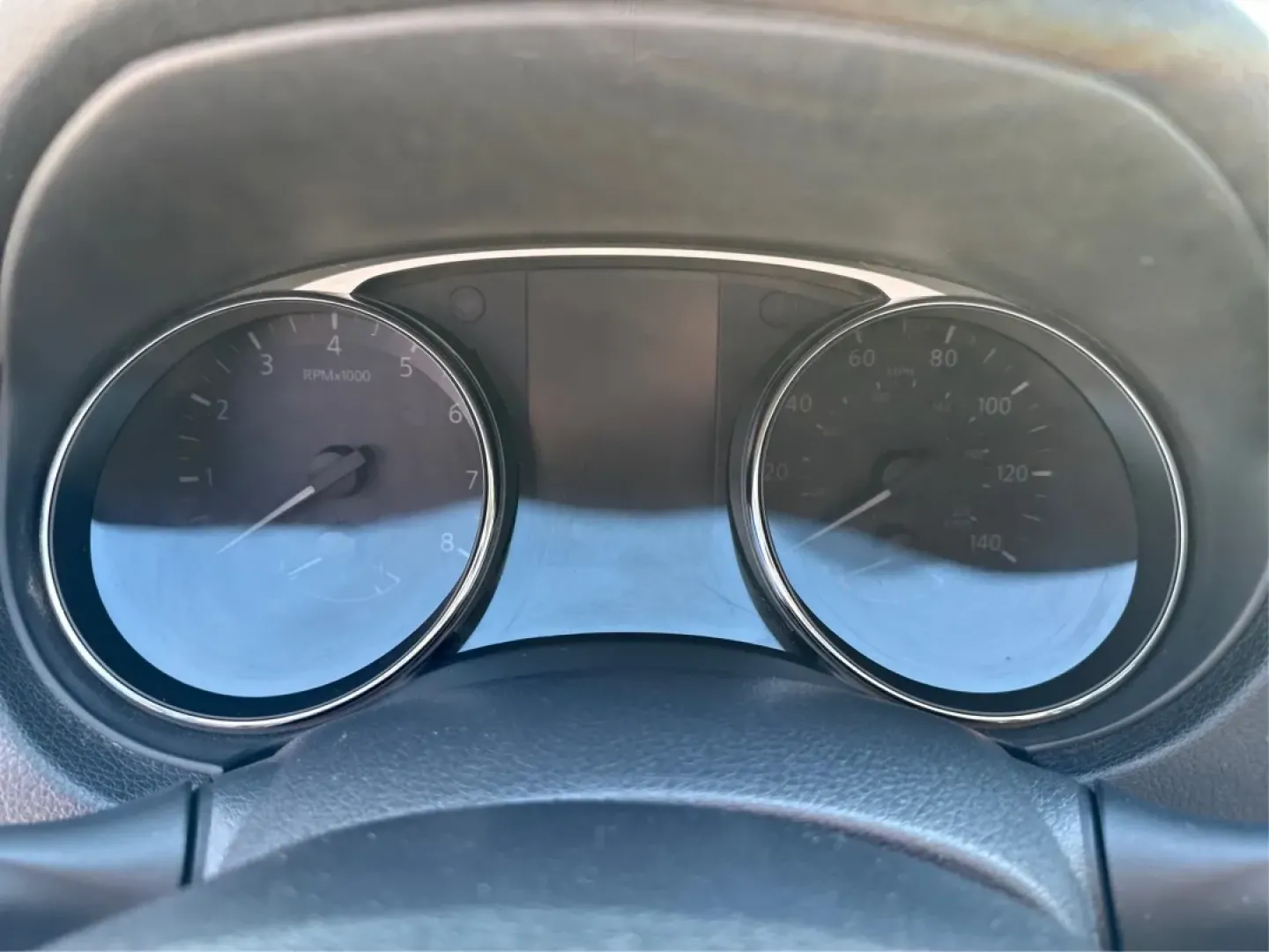 2014 Nissan Rogue S (5N1AT2MV2EC) with an 2.5L I-4 DOHC engine, located at 401 Woodman Dr, Riverside, OH, 45431, (937) 908-9800, 39.760899, -84.123421 - **Experience Adventure with the 2014 Nissan Rogue at Advantage Car and Credit - Riverside**<br /> <br /> Are you ready to elevate your lifestyle and embrace the road ahead? The 2014 Nissan Rogue, available now at Advantage Car and Credit in Riverside, OH, is your perfect companion for weekend getawa - Photo#15