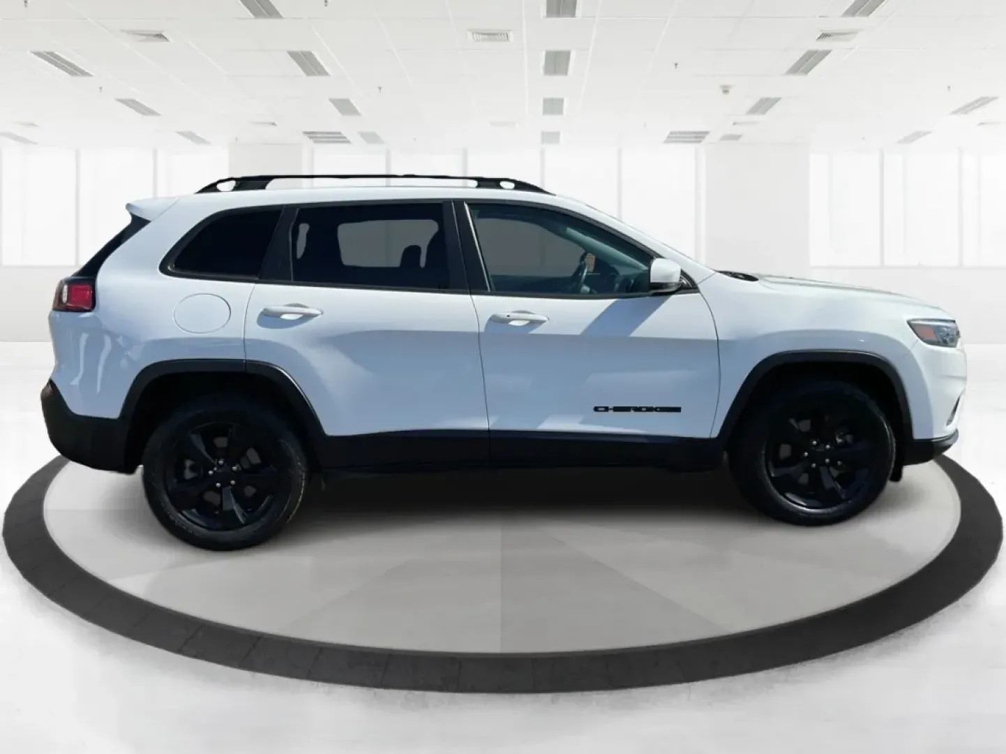 2019 Jeep Cherokee Altitude 4x4 (1C4PJMLB8KD) with an Other engine, located at 1184 Kauffman Ave, Fairborn, OH, 45324, (937) 908-9800, 39.807072, -84.030914 - Experience the perfect blend of adventure and comfort with the 2019 Jeep Cherokee Altitude 4x4, now available at Advantage Car and Credit - Fairborn. Located at 1184 Kauffman Ave, Fairborn, OH 45324, our **Buy Here Pay Here dealership** is dedicated to helping drivers from Fairborn and surrounding a - Photo#1