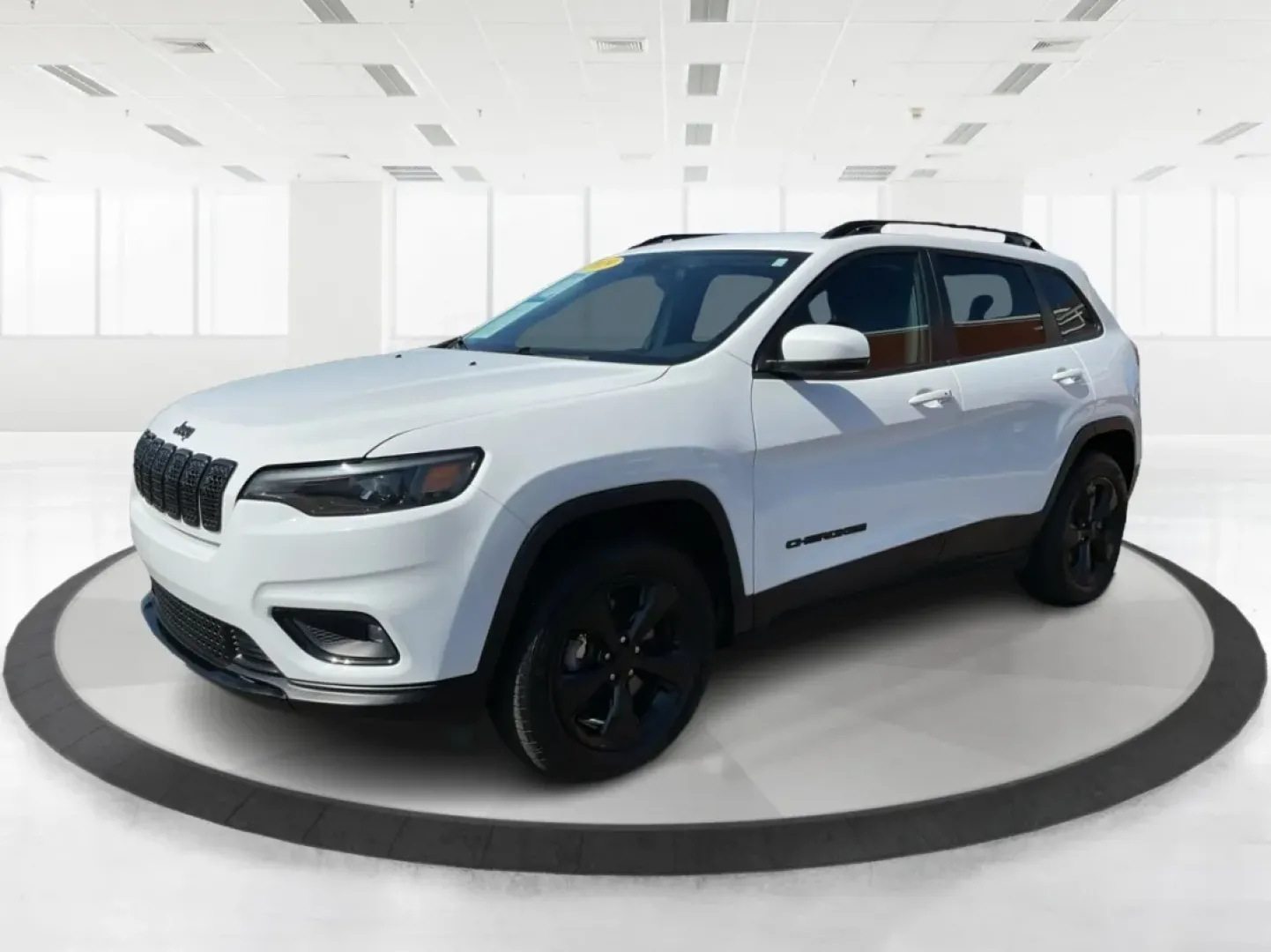 2019 Jeep Cherokee Altitude 4x4 (1C4PJMLB8KD) with an Other engine, located at 1184 Kauffman Ave, Fairborn, OH, 45324, (937) 908-9800, 39.807072, -84.030914 - Experience the perfect blend of adventure and comfort with the 2019 Jeep Cherokee Altitude 4x4, now available at Advantage Car and Credit - Fairborn. Located at 1184 Kauffman Ave, Fairborn, OH 45324, our **Buy Here Pay Here dealership** is dedicated to helping drivers from Fairborn and surrounding a - Photo#7