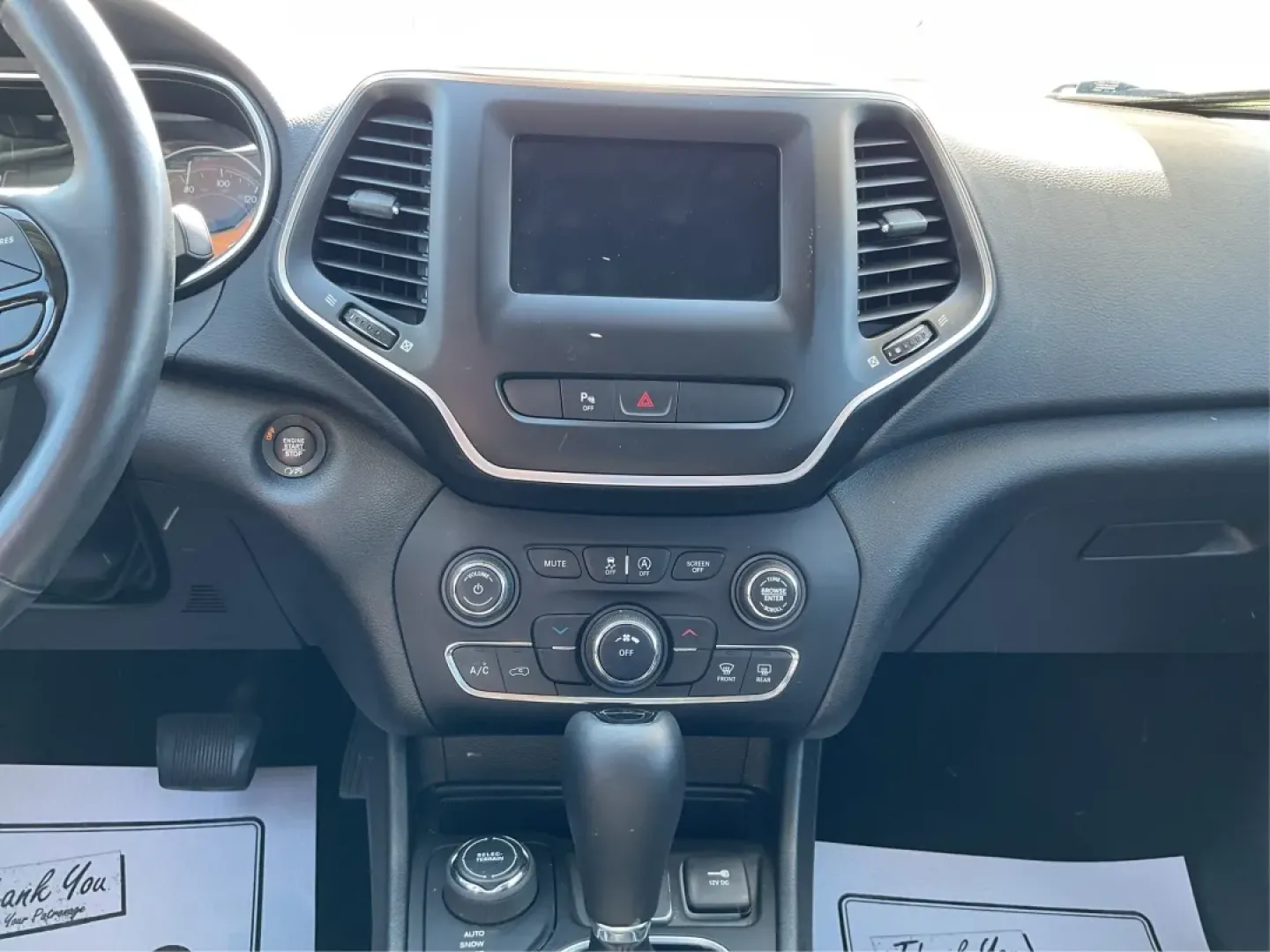 2019 Jeep Cherokee Altitude 4x4 (1C4PJMLB8KD) with an Other engine, located at 1184 Kauffman Ave, Fairborn, OH, 45324, (937) 908-9800, 39.807072, -84.030914 - Experience the perfect blend of adventure and comfort with the 2019 Jeep Cherokee Altitude 4x4, now available at Advantage Car and Credit - Fairborn. Located at 1184 Kauffman Ave, Fairborn, OH 45324, our **Buy Here Pay Here dealership** is dedicated to helping drivers from Fairborn and surrounding a - Photo#12