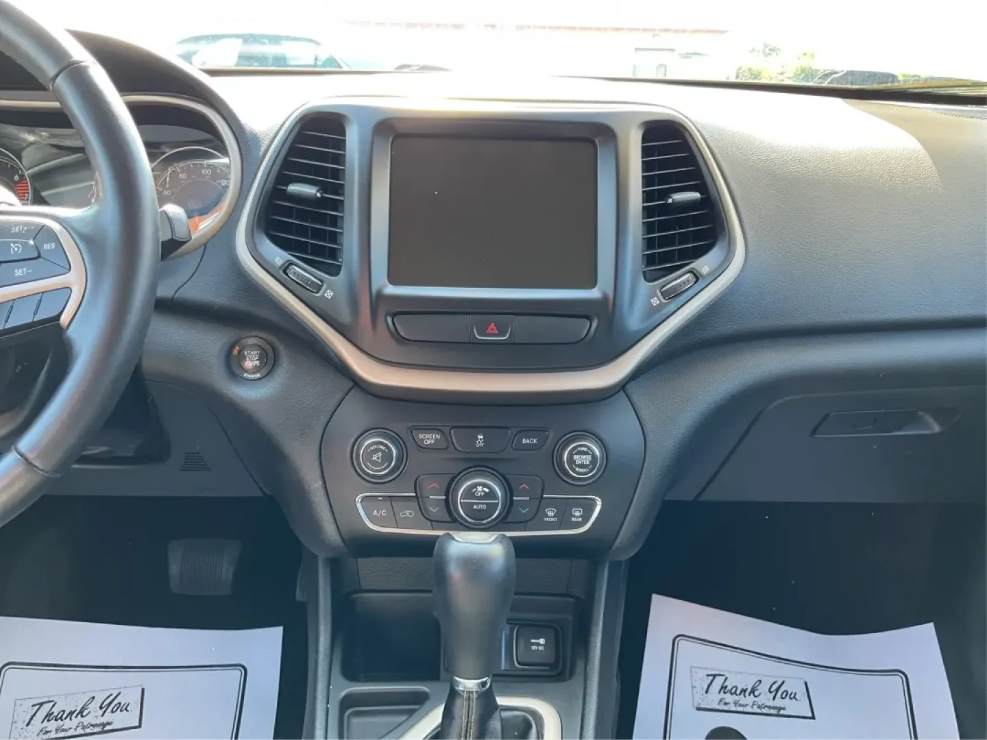 2016 Jeep Cherokee Limited (1C4PJLDB7GW) with an Other engine, located at 880 E. National Road, Vandalia, OH, 45377, (937) 908-9800, 39.891918, -84.183594 - **Discover Your Next Adventure with the 2016 Jeep Cherokee Limited Perfect for Family Road Trips and Everyday Commuting!**<br /> <br /> Are you ready to elevate your driving experience? The 2016 Jeep Cherokee Limited is the ideal crossover for families, adventurers, and daily commuters alike. With - Photo#13