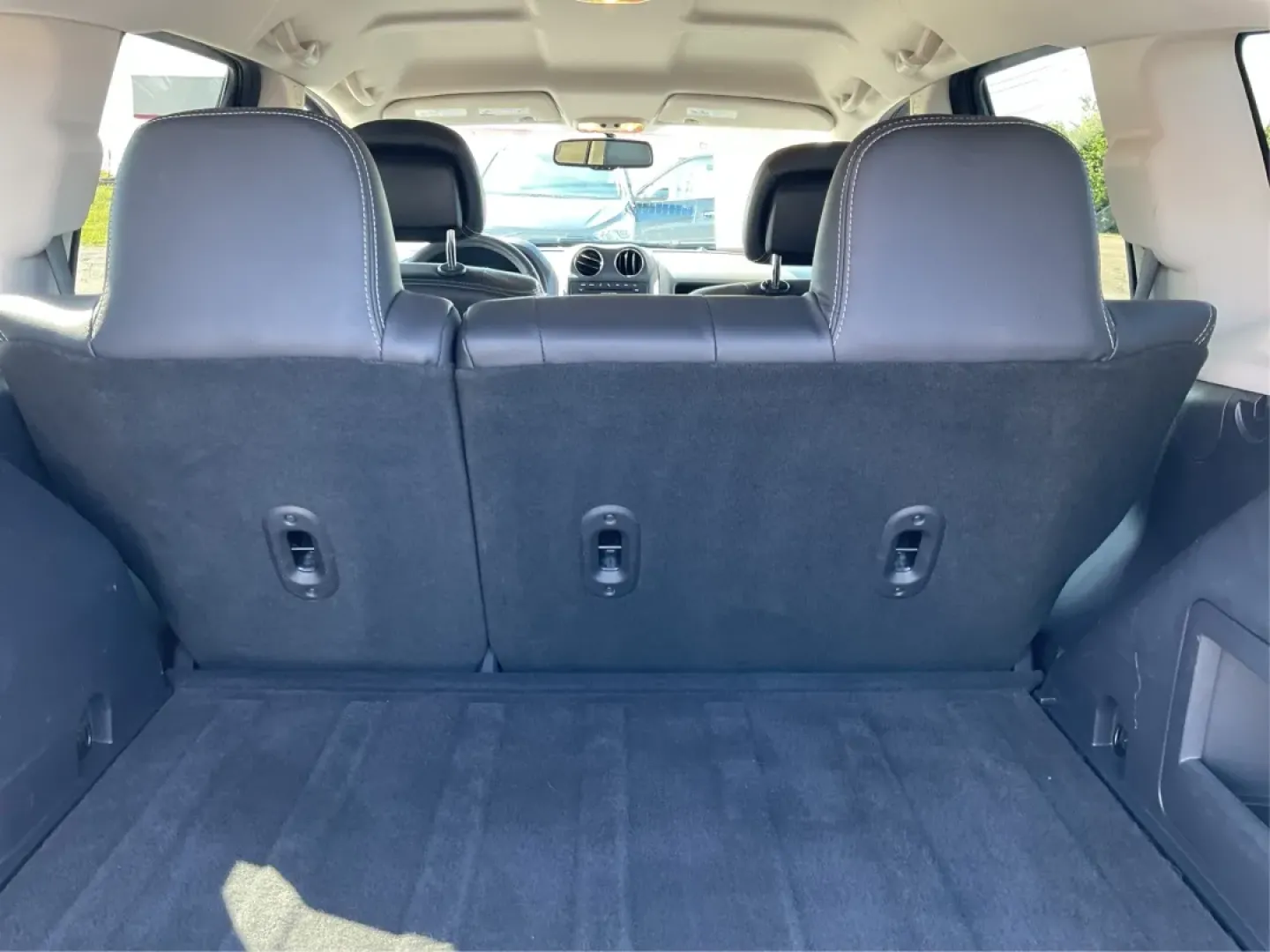 2016 Jeep Compass Latitude (1C4NJDEB2GD) with an 2.4L I-4 DOHC engine, located at 1230 East Main St, Xenia, OH, 45385, (937) 908-9800, 39.688026, -83.910172 - **Adventure Awaits with This 2016 Jeep Compass Latitude!**<br /> <br /> If you're seeking a vehicle that complements your active lifestyle, look no further than this versatile 2016 Jeep Compass Latitude. Perfect for weekend getaways, family road trips, or daily commutes, this SUV is designed to hand - Photo#12