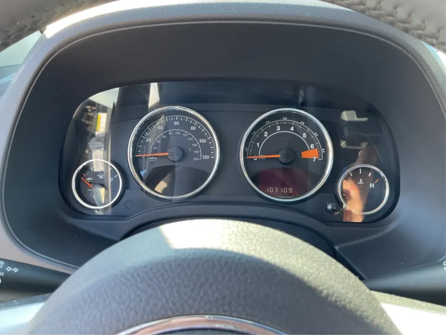 2016 Jeep Compass Latitude (1C4NJDEB2GD) with an 2.4L I-4 DOHC engine, located at 1230 East Main St, Xenia, OH, 45385, (937) 908-9800, 39.688026, -83.910172 - **Adventure Awaits with This 2016 Jeep Compass Latitude!**<br /> <br /> If you're seeking a vehicle that complements your active lifestyle, look no further than this versatile 2016 Jeep Compass Latitude. Perfect for weekend getaways, family road trips, or daily commutes, this SUV is designed to hand - Photo#15