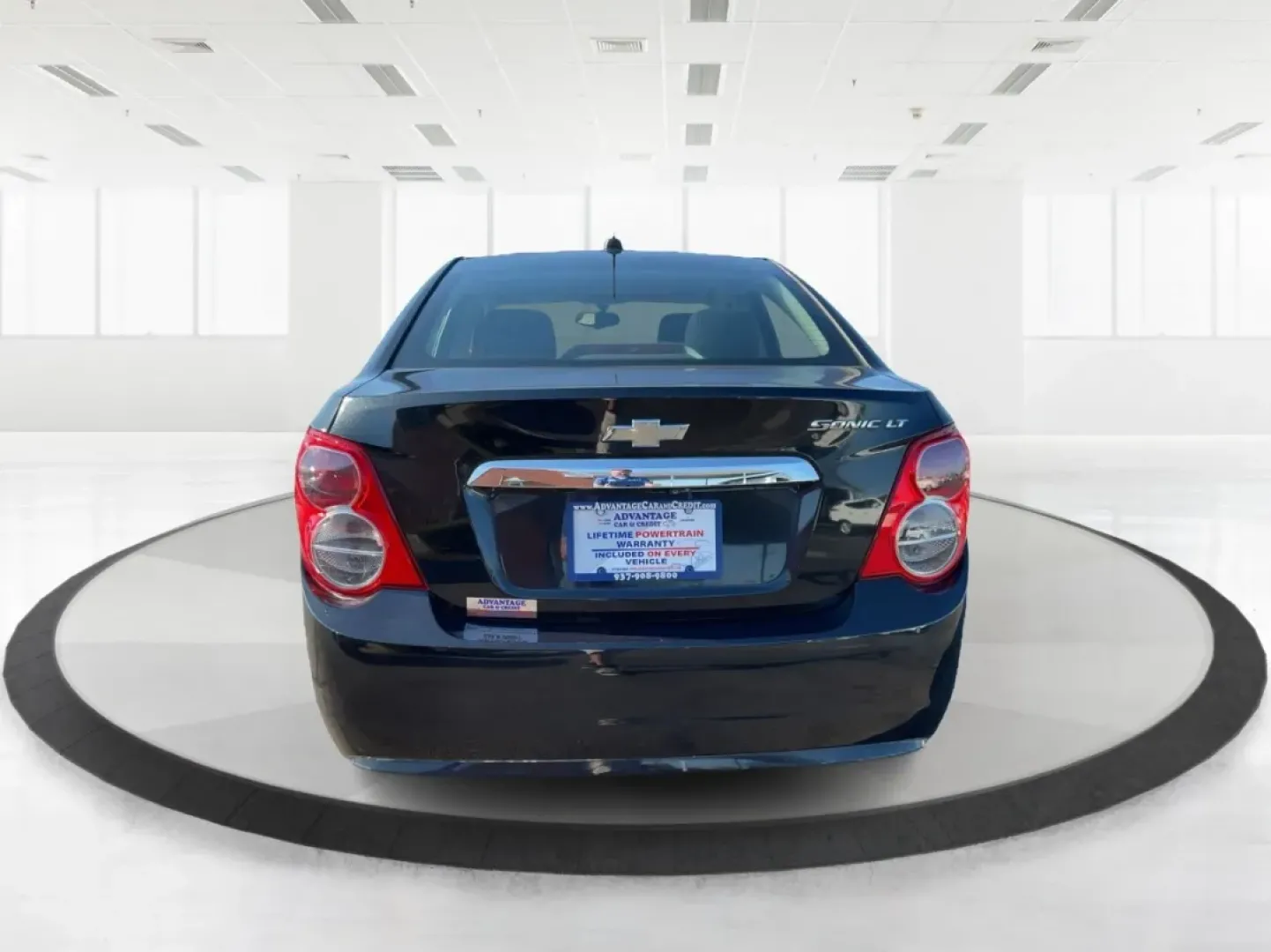 2015 Chevrolet Sonic LT Auto (1G1JC5SG4F4) with an Other engine, located at 4508 South Dixie Dr, Moraine, OH, 45439, (937) 908-9800, 39.689976, -84.218452 - ### Discover Your Next Adventure with this 2015 Chevrolet Sonic LT Auto!<br /> <br /> Are you searching for a reliable sedan that's perfect for your daily commute or weekend getaways? Look no further than this stunning 2015 Chevrolet Sonic LT Auto, available now at Advantage Car and Credit in Morain - Photo#3