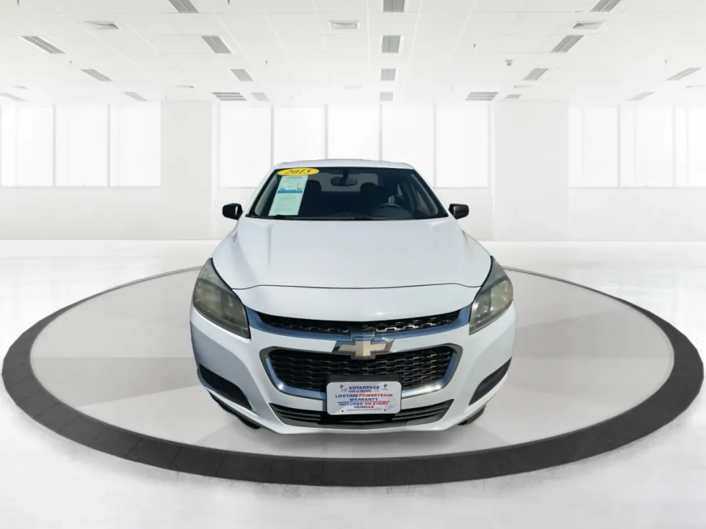 2015 Chevrolet Malibu 1FL (1G11A5SL9FU) with an ECOTEC 2.5L I-4 gasoline direct injection engine, located at 1099 N County Rd 25A , Troy, OH, 45373, (937) 908-9800, 40.057079, -84.212883 - **Discover Your Next Adventure with the 2015 Chevrolet Malibu at Advantage Car and Credit - Troy!**<br /> <br /> Are you in search of a reliable sedan that seamlessly combines style, comfort, and performance for your daily commute? Look no further! The 2015 Chevrolet Malibu 1FL is the perfect vehicl - Photo#7