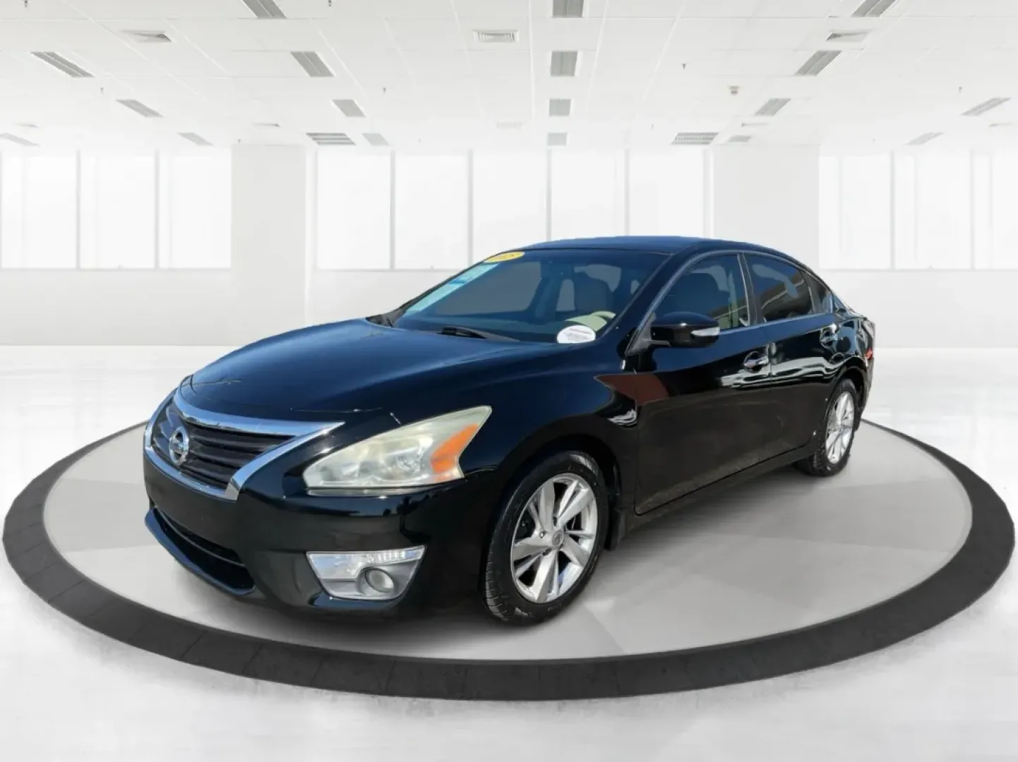 2015 Nissan Altima 2.5 SL (1N4AL3AP7FN) with an 2.5L I-4 DOHC engine, located at 1184 Kauffman Ave, Fairborn, OH, 45324, (937) 908-9800, 39.807072, -84.030914 - **Rev Up Your Lifestyle with the 2015 Nissan Altima 2.5 SL at Advantage Car and Credit!**<br /> <br /> Are you seeking a reliable vehicle that effortlessly merges style, comfort, and performance? Look no further than this stunning 2015 Nissan Altima 2.5 SL, perfect for commuters, families, and weeke - Photo#8