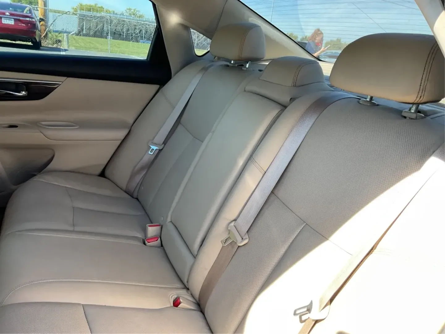 2015 Nissan Altima 2.5 SL (1N4AL3AP7FN) with an 2.5L I-4 DOHC engine, located at 1184 Kauffman Ave, Fairborn, OH, 45324, (937) 908-9800, 39.807072, -84.030914 - **Rev Up Your Lifestyle with the 2015 Nissan Altima 2.5 SL at Advantage Car and Credit!**<br /> <br /> Are you seeking a reliable vehicle that effortlessly merges style, comfort, and performance? Look no further than this stunning 2015 Nissan Altima 2.5 SL, perfect for commuters, families, and weeke - Photo#10