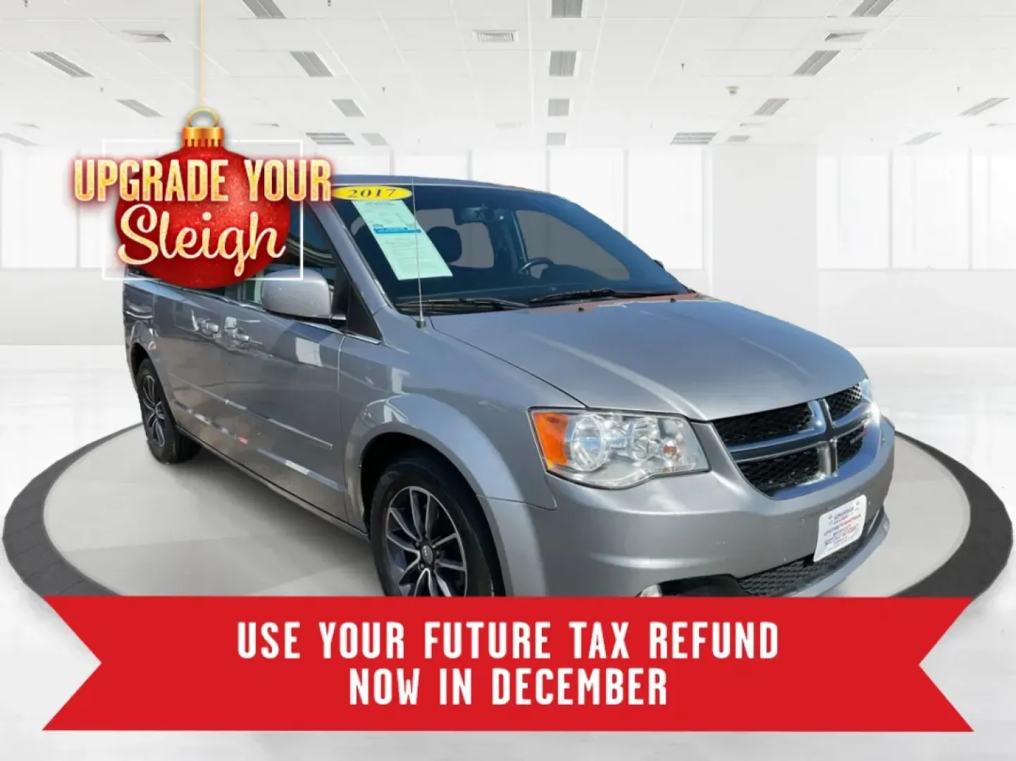 2017 Dodge Grand Caravan SXT (2C4RDGCG5HR) with an Pentastar 3.6L V-6 DOHC engine, located at 1184 Kauffman Ave, Fairborn, OH, 45324, (937) 908-9800, 39.807072, -84.030914 - **Adventure Awaits with the 2017 Dodge Grand Caravan SXT in Fairborn, OH!**<br /> <br /> Are you looking for the perfect vehicle to accommodate your growing family or to embark on weekend adventures? Look no further! The 2017 Dodge Grand Caravan SXT is designed for those who prioritize space, comfor - Photo#0