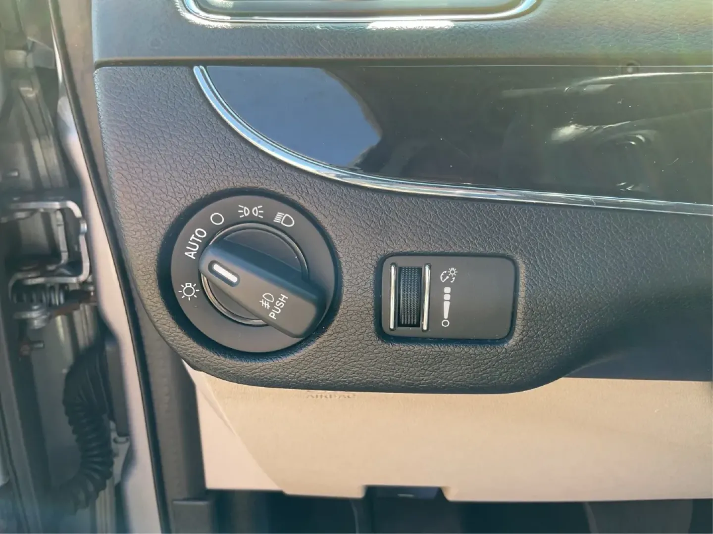 2017 Dodge Grand Caravan SXT (2C4RDGCG5HR) with an Pentastar 3.6L V-6 DOHC engine, located at 1230 East Main St, Xenia, OH, 45385, (937) 908-9800, 39.688026, -83.910172 - **Adventure Awaits with the 2017 Dodge Grand Caravan SXT in Fairborn, OH!**<br /> <br /> Are you looking for the perfect vehicle to accommodate your growing family or to embark on weekend adventures? Look no further! The 2017 Dodge Grand Caravan SXT is designed for those who prioritize space, comfor - Photo#17