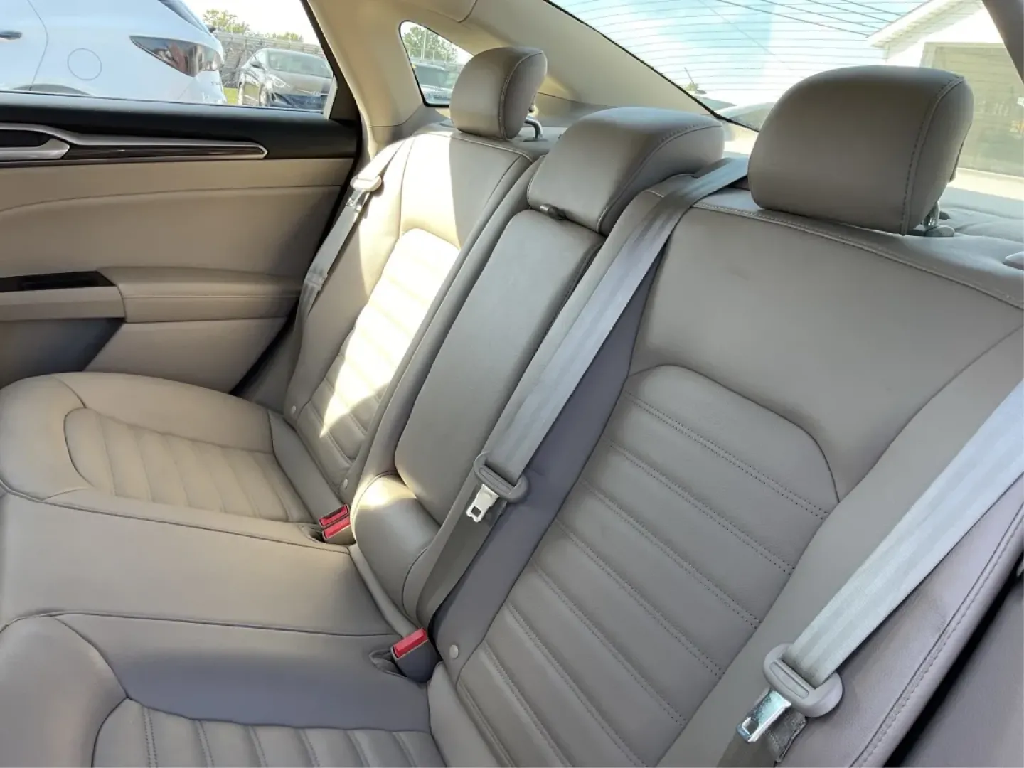 2018 Ford Fusion SE (3FA6P0HD4JR) with an Other engine, located at 8750 N County Rd 25A, Piqua, OH, 45356, (937) 908-9800, 40.164391, -84.232513 - **Experience the Perfect Blend of Comfort and Style with this 2018 Ford Fusion SE at Advantage Car and Credit Piqua!**<br /> <br /> Are you searching for a reliable sedan that combines comfort, tech features, and a sleek design? Look no further than this stunning **2018 Ford Fusion SE**! This car i - Photo#10