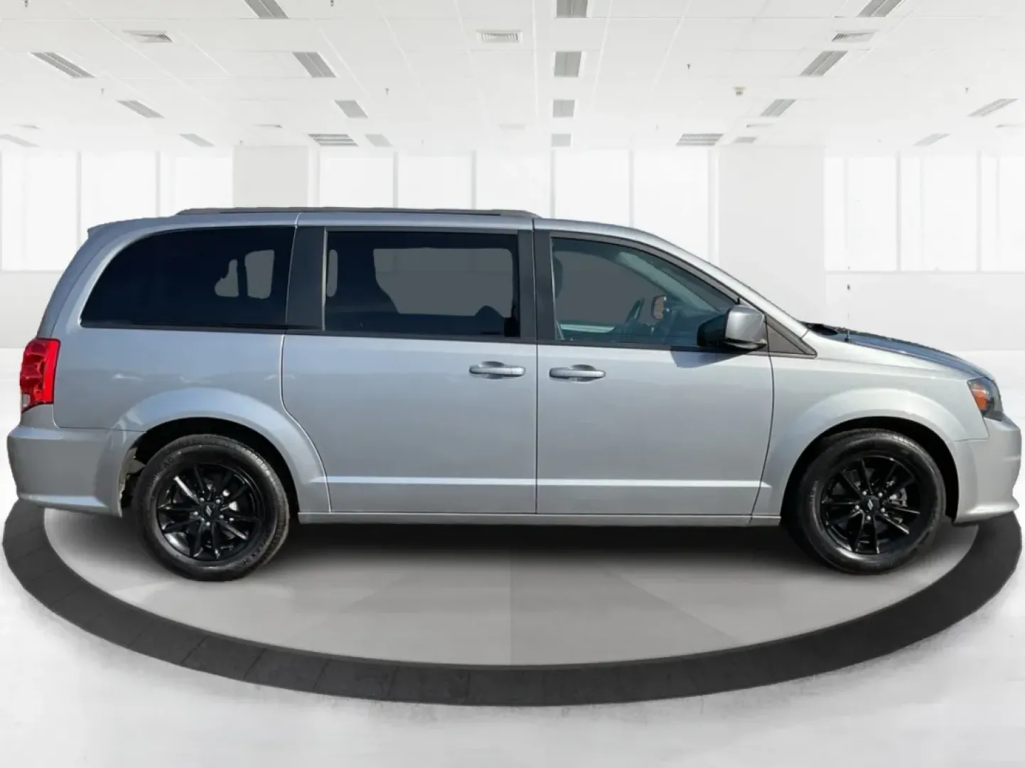 2019 Dodge Grand Caravan GT (2C4RDGEG7KR) with an Pentastar 3.6L V-6 DOHC engine, located at 8750 N County Rd 25A, Piqua, OH, 45356, (937) 908-9800, 40.164391, -84.232513 - Are you searching for the perfect vehicle that can effortlessly fit into your family's busy lifestyle? Look no further! The 2019 Dodge Grand Caravan GT is the ultimate choice for growing families, weekend adventurers, and anyone needing a reliable and spacious ride. With its impressive safety featur - Photo#1