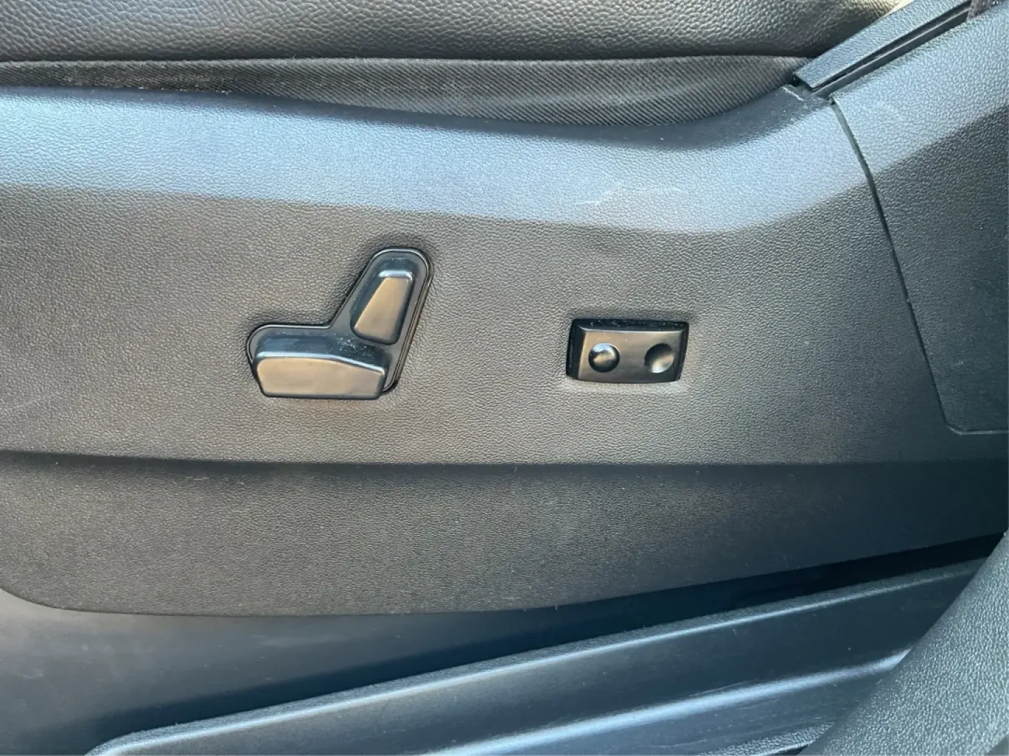 2019 Dodge Grand Caravan GT (2C4RDGEG7KR) with an Pentastar 3.6L V-6 DOHC engine, located at 8750 N County Rd 25A, Piqua, OH, 45356, (937) 908-9800, 40.164391, -84.232513 - Are you searching for the perfect vehicle that can effortlessly fit into your family's busy lifestyle? Look no further! The 2019 Dodge Grand Caravan GT is the ultimate choice for growing families, weekend adventurers, and anyone needing a reliable and spacious ride. With its impressive safety featur - Photo#18