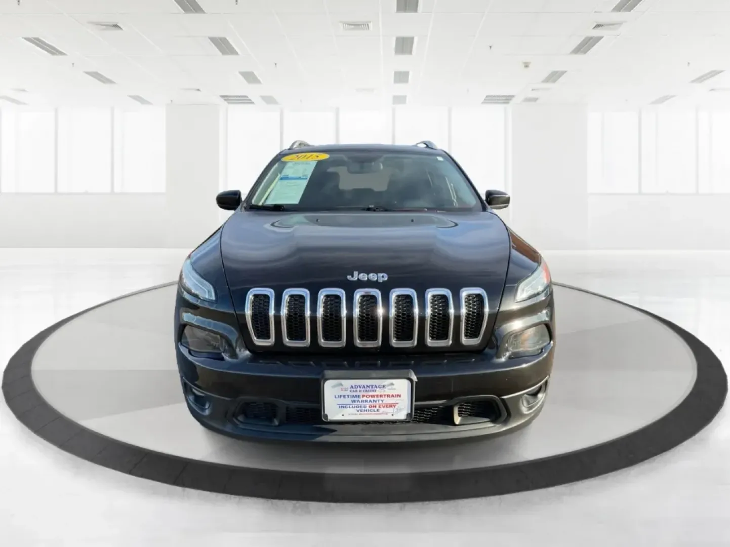 2015 Jeep Cherokee Latitude (1C4PJMCB3FW) with an Other engine, located at 880 E. National Road, Vandalia, OH, 45377, (937) 908-9800, 39.891918, -84.183594 - **Unleash New Adventures with the 2015 Jeep Cherokee Latitude Your Ideal Crossover Awaits!**<br /> <br /> Are you ready to elevate your lifestyle with a vehicle that's as adventurous as you are? Whether you're embarking on weekend getaways, navigating your daily commute, or simply enjoying family o - Photo#7