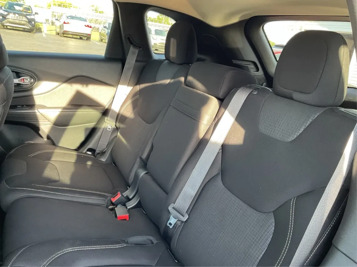 2015 Jeep Cherokee Latitude (1C4PJMCB3FW) with an Other engine, located at 880 E. National Road, Vandalia, OH, 45377, (937) 908-9800, 39.891918, -84.183594 - **Unleash New Adventures with the 2015 Jeep Cherokee Latitude Your Ideal Crossover Awaits!**<br /> <br /> Are you ready to elevate your lifestyle with a vehicle that's as adventurous as you are? Whether you're embarking on weekend getaways, navigating your daily commute, or simply enjoying family o - Photo#10