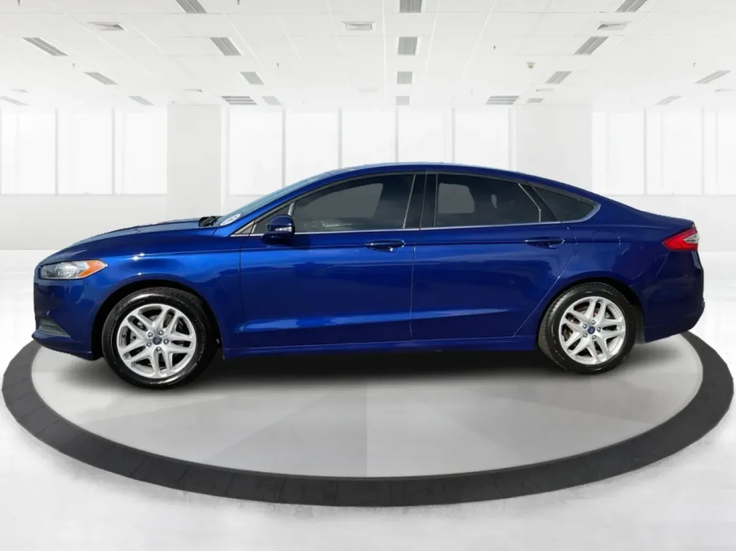 2014 Ford Fusion SE (3FA6P0H78ER) with an Other engine, located at 1184 Kauffman Ave, Fairborn, OH, 45324, (937) 908-9800, 39.807072, -84.030914 - **Experience the Perfect Blend of Style and Reliability with the 2014 Ford Fusion SE**<br /> <br /> Are you in search of a dependable sedan that seamlessly balances style, comfort, and performance for your daily commute or weekend adventures? Look no further than the 2014 Ford Fusion SE, available n - Photo#5