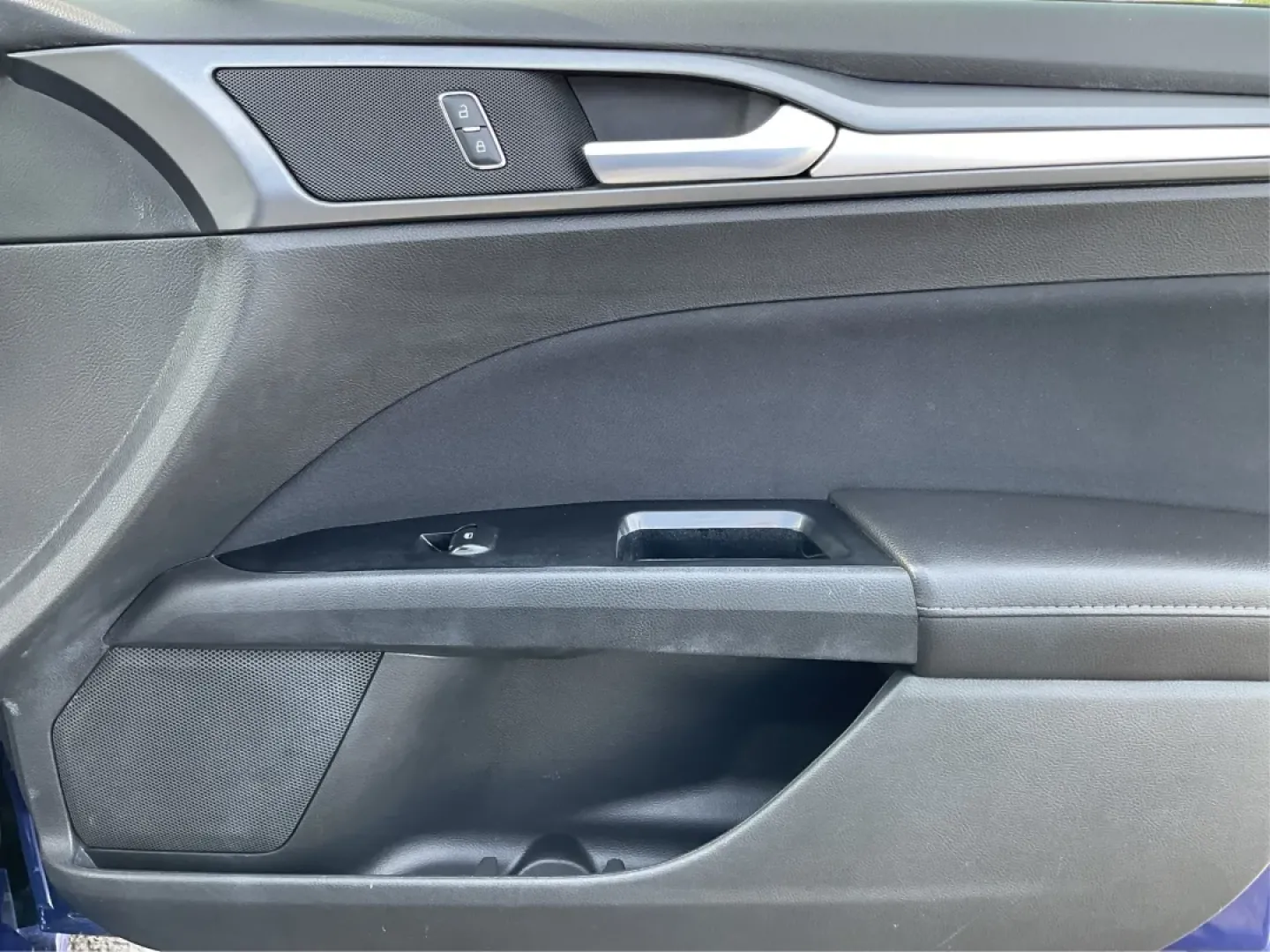 2014 Ford Fusion SE (3FA6P0H78ER) with an Other engine, located at 1184 Kauffman Ave, Fairborn, OH, 45324, (937) 908-9800, 39.807072, -84.030914 - **Experience the Perfect Blend of Style and Reliability with the 2014 Ford Fusion SE**<br /> <br /> Are you in search of a dependable sedan that seamlessly balances style, comfort, and performance for your daily commute or weekend adventures? Look no further than the 2014 Ford Fusion SE, available n - Photo#20