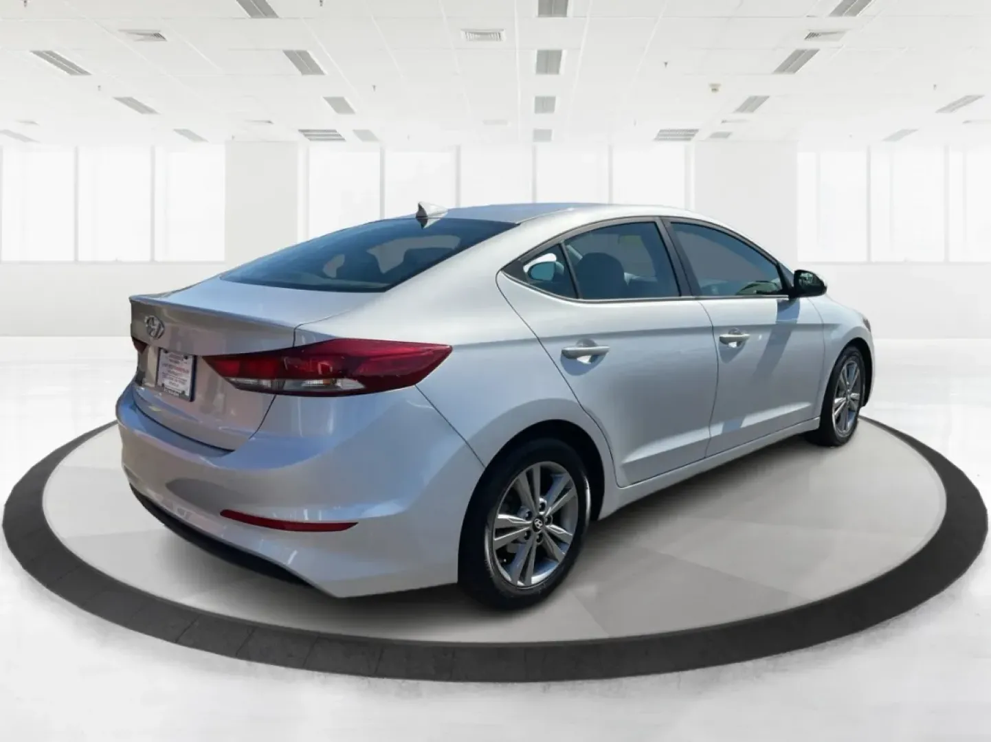 2018 Hyundai Elantra SEL (KMHD84LF3JU) with an Nu 2L I-4 DOHC engine, located at 880 E. National Road, Vandalia, OH, 45377, (937) 908-9800, 39.891918, -84.183594 - Are you in the market for a reliable and stylish vehicle that fits your lifestyle? The 2018 Hyundai Elantra SEL, available at Advantage Car and Credit in Vandalia, OH, is your perfect companion for both daily commutes and weekend adventures. With its sophisticated design and smart technology, this s - Photo#2