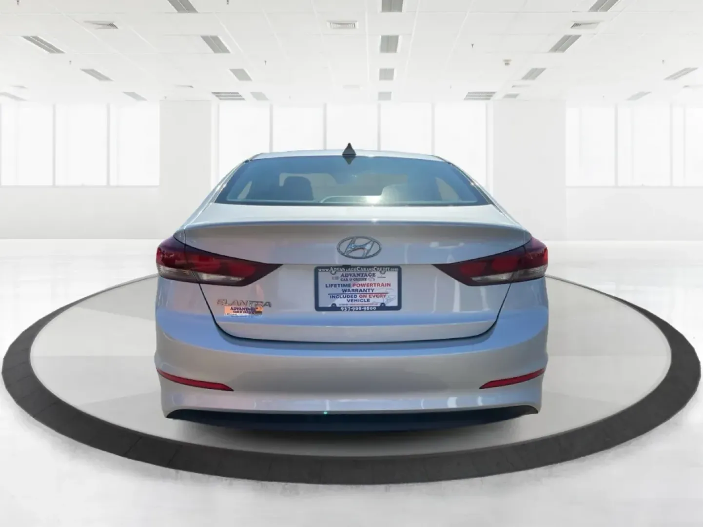 2018 Hyundai Elantra SEL (KMHD84LF3JU) with an Nu 2L I-4 DOHC engine, located at 880 E. National Road, Vandalia, OH, 45377, (937) 908-9800, 39.891918, -84.183594 - Are you in the market for a reliable and stylish vehicle that fits your lifestyle? The 2018 Hyundai Elantra SEL, available at Advantage Car and Credit in Vandalia, OH, is your perfect companion for both daily commutes and weekend adventures. With its sophisticated design and smart technology, this s - Photo#3