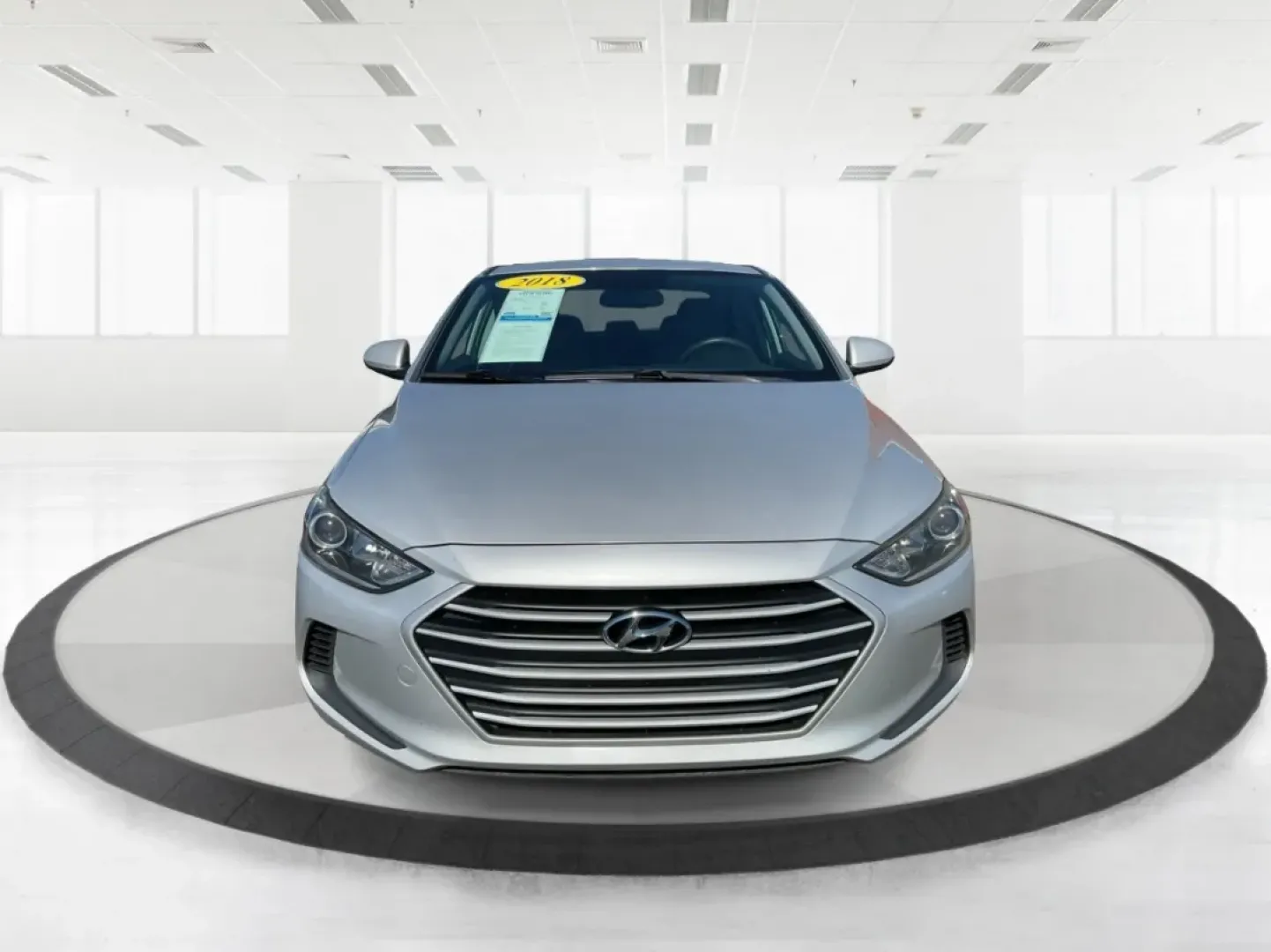 2018 Hyundai Elantra SEL (KMHD84LF3JU) with an Nu 2L I-4 DOHC engine, located at 880 E. National Road, Vandalia, OH, 45377, (937) 908-9800, 39.891918, -84.183594 - Are you in the market for a reliable and stylish vehicle that fits your lifestyle? The 2018 Hyundai Elantra SEL, available at Advantage Car and Credit in Vandalia, OH, is your perfect companion for both daily commutes and weekend adventures. With its sophisticated design and smart technology, this s - Photo#7