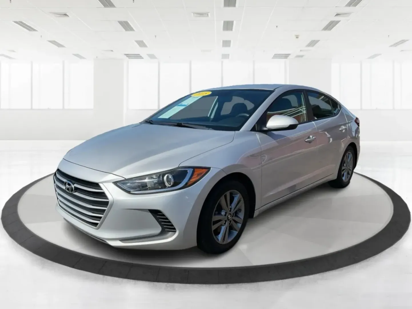 2018 Hyundai Elantra SEL (KMHD84LF3JU) with an Nu 2L I-4 DOHC engine, located at 880 E. National Road, Vandalia, OH, 45377, (937) 908-9800, 39.891918, -84.183594 - Are you in the market for a reliable and stylish vehicle that fits your lifestyle? The 2018 Hyundai Elantra SEL, available at Advantage Car and Credit in Vandalia, OH, is your perfect companion for both daily commutes and weekend adventures. With its sophisticated design and smart technology, this s - Photo#8